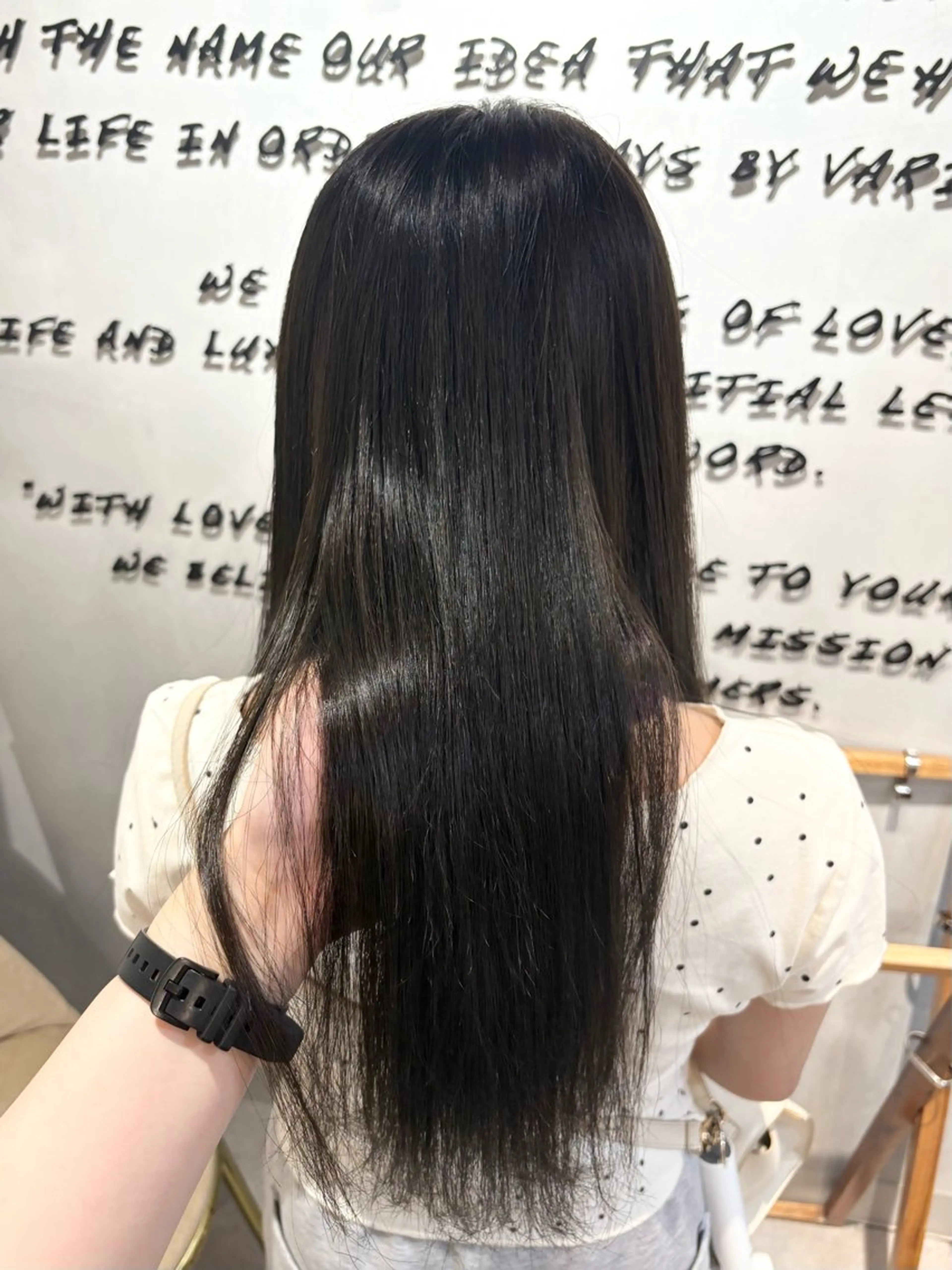 ロング カラー 透明感カラー mio🐶💗カット /艶カラー/矯正のヘアスタイル