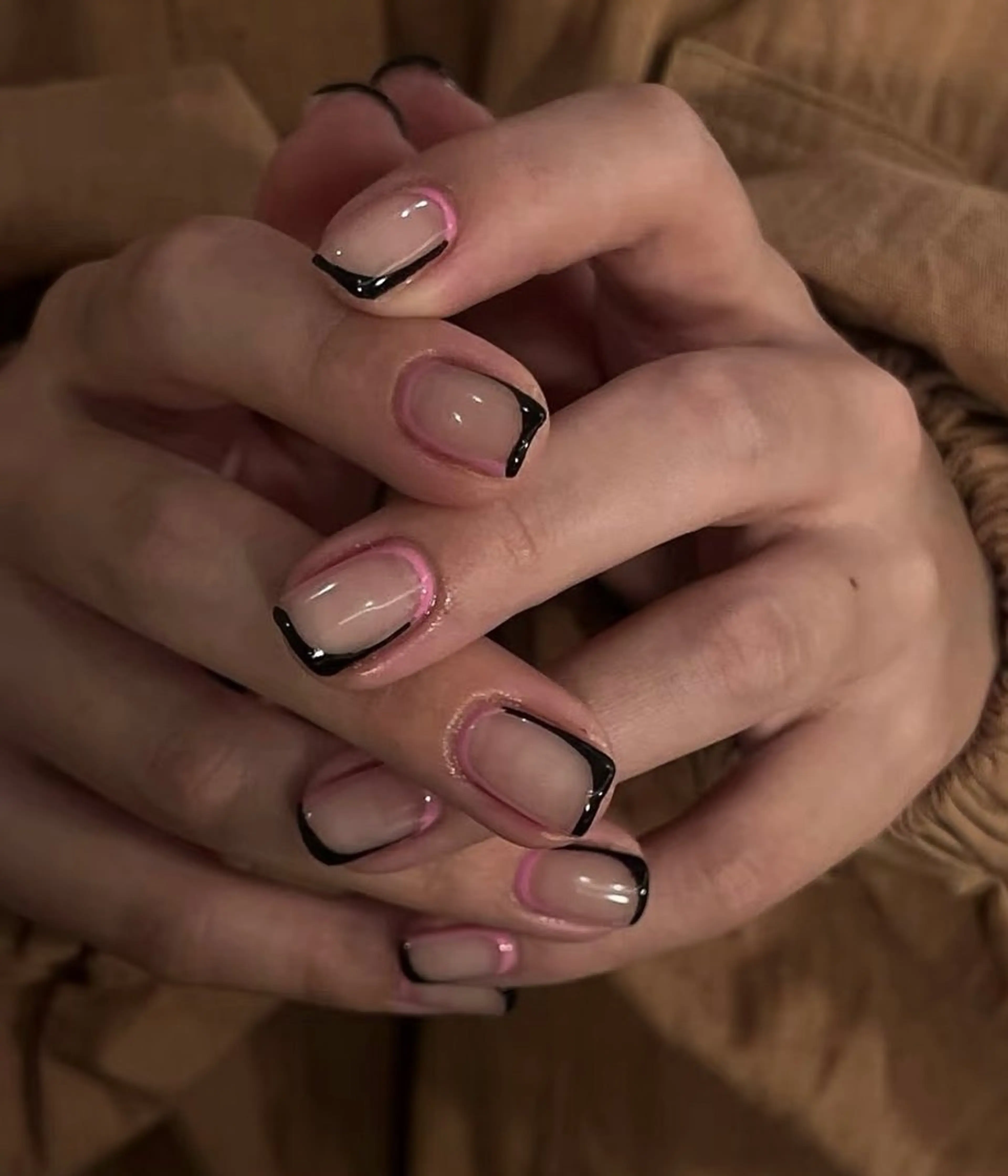 ネイル アートネイル オーロラネイル チークネイル フレンチネイル ガラスフレンチ ハンドネイル 🎀YooLi Nail salonのネイルデザイン