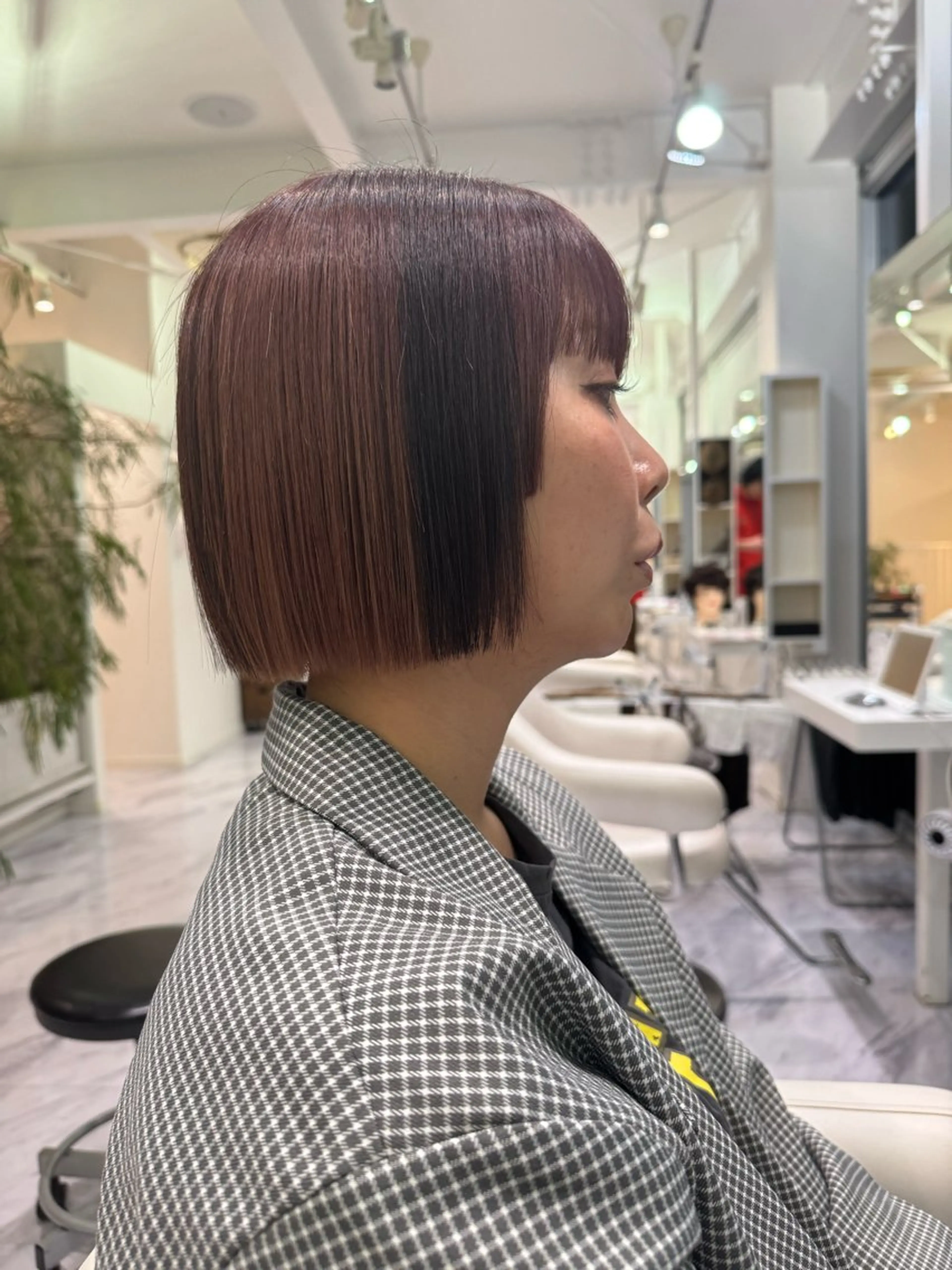 ショート ボブ 新美 恵里子のヘアスタイル