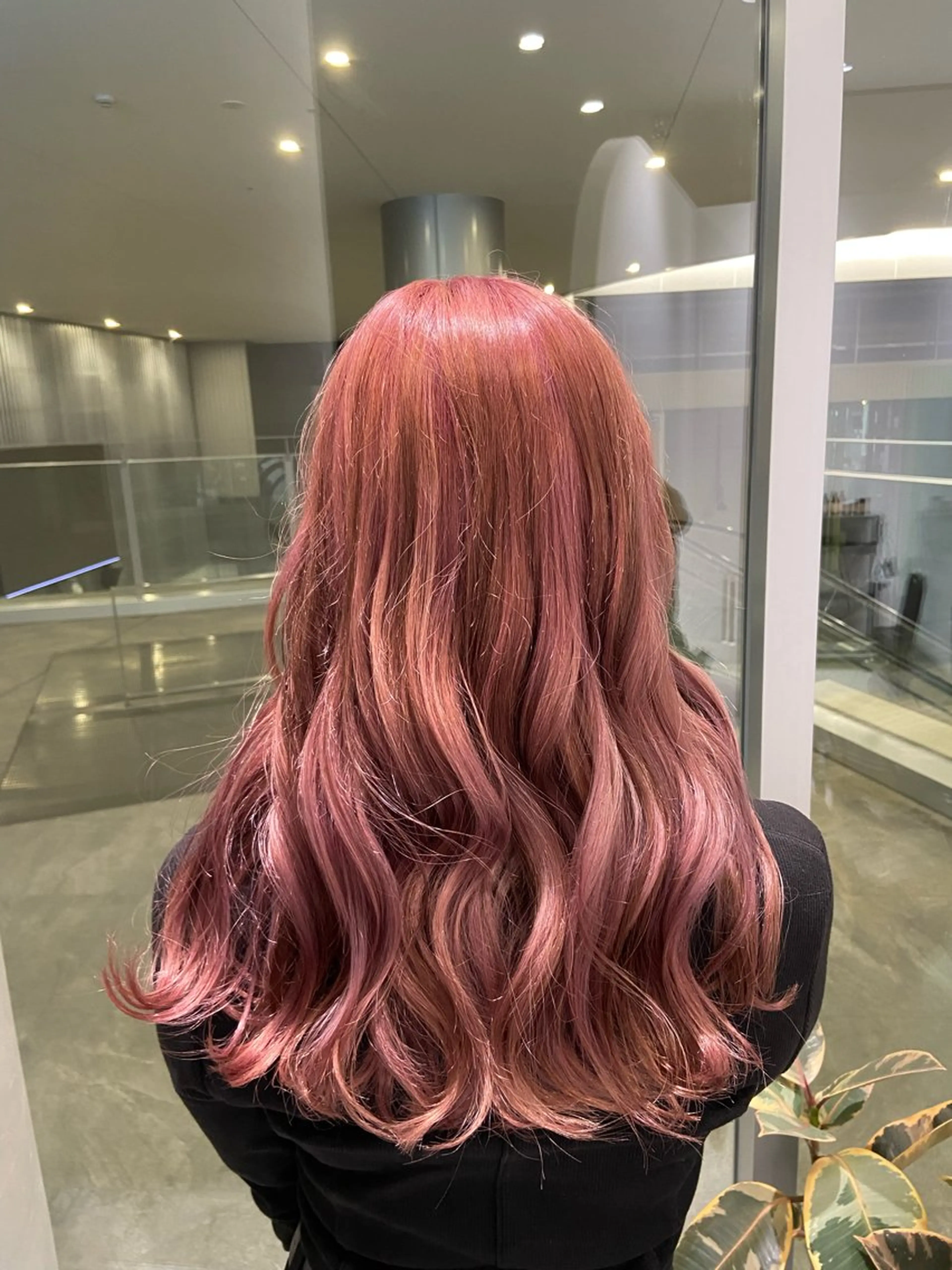 ロング カラー カット ヘアカラー MINENO🌼 似合わせ⭐️カットのヘアスタイル