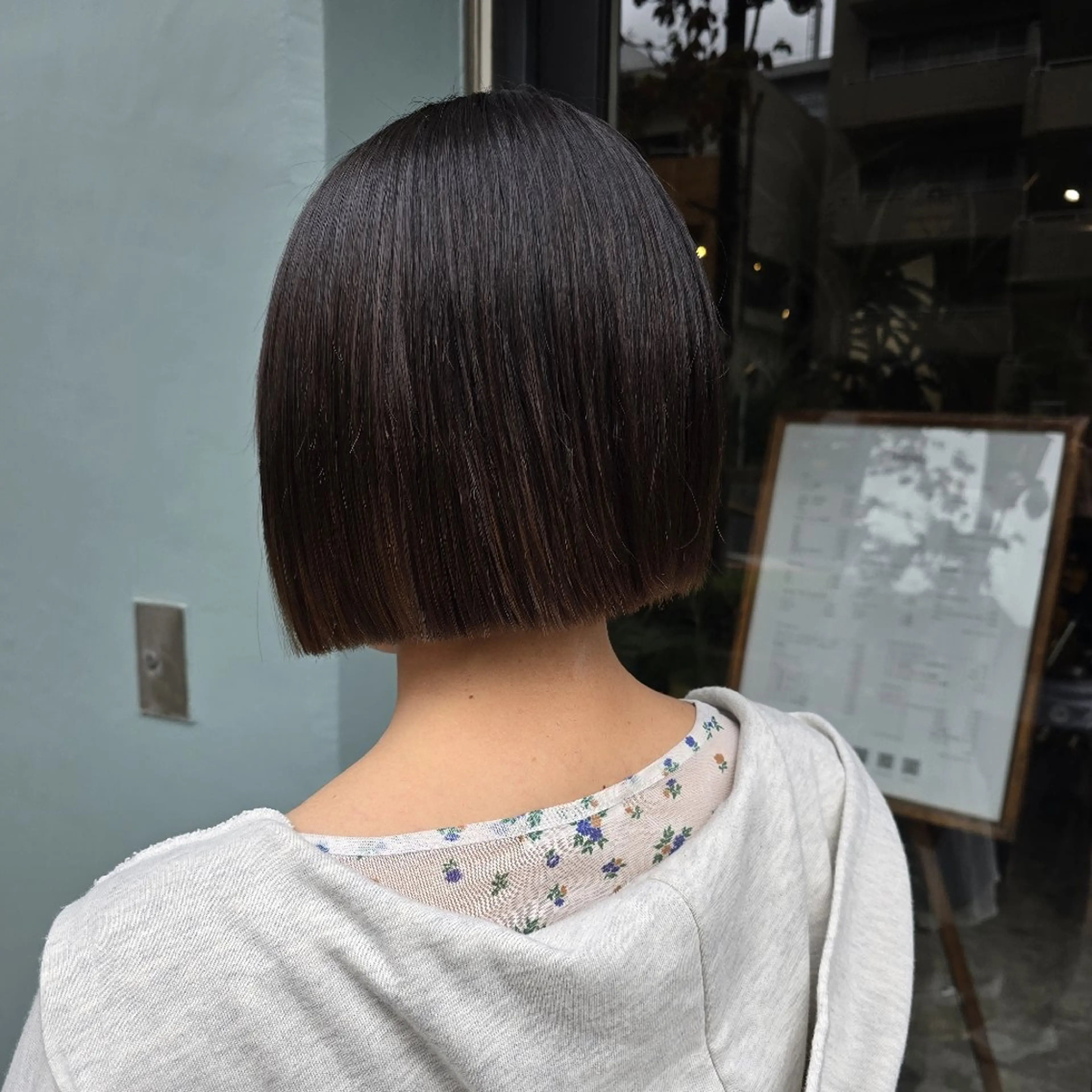ショート ハヤシ マユ ✂ 府中美容室のヘアスタイル