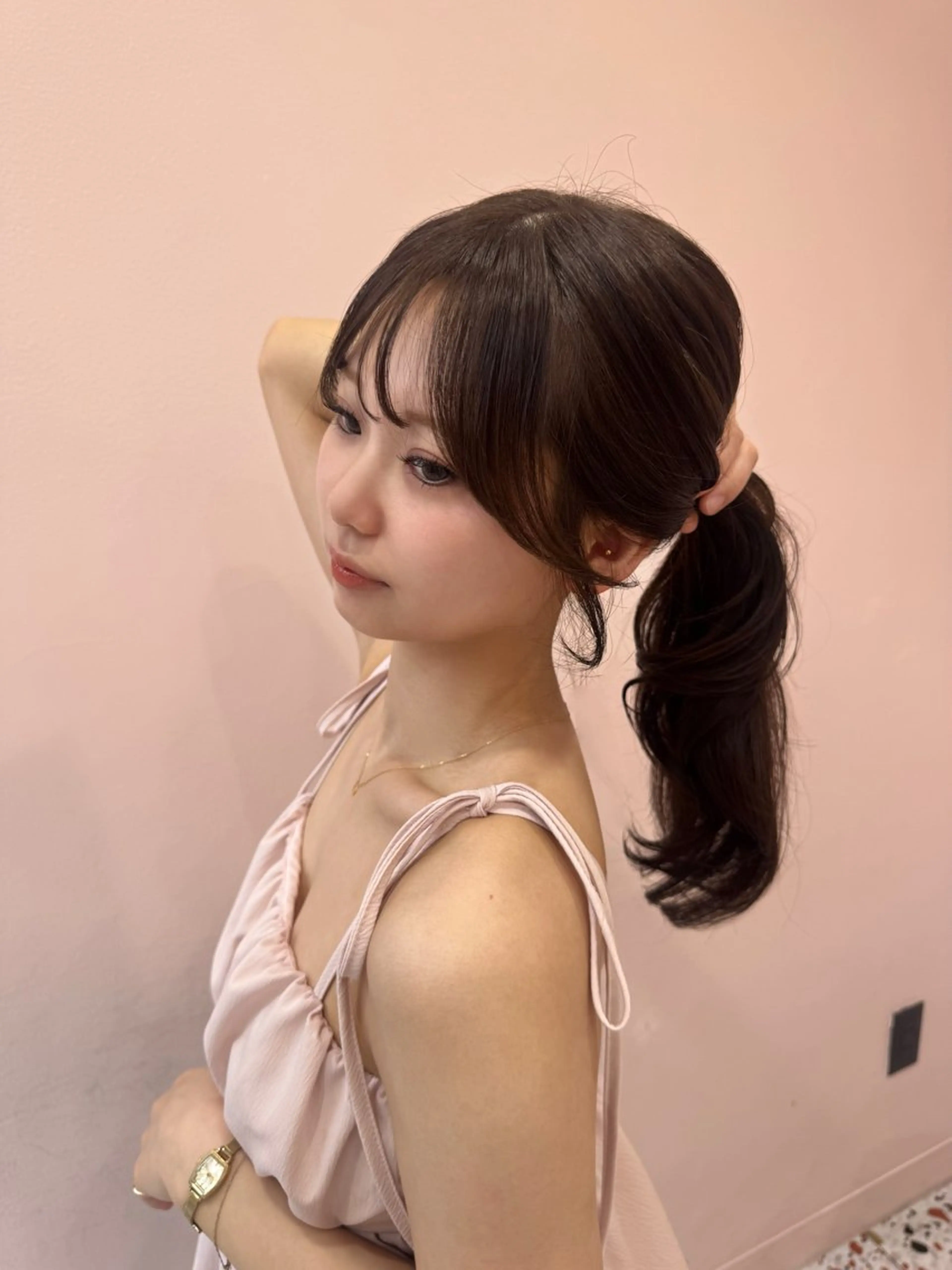 ミディアム くびれヘア 顔まわりレイヤー 顔周りカット 韓国風ヘア くびれレイヤー カット ヘアカラー トリートメント 顔周り/透明感カラー REINA𓍯のヘアスタイル