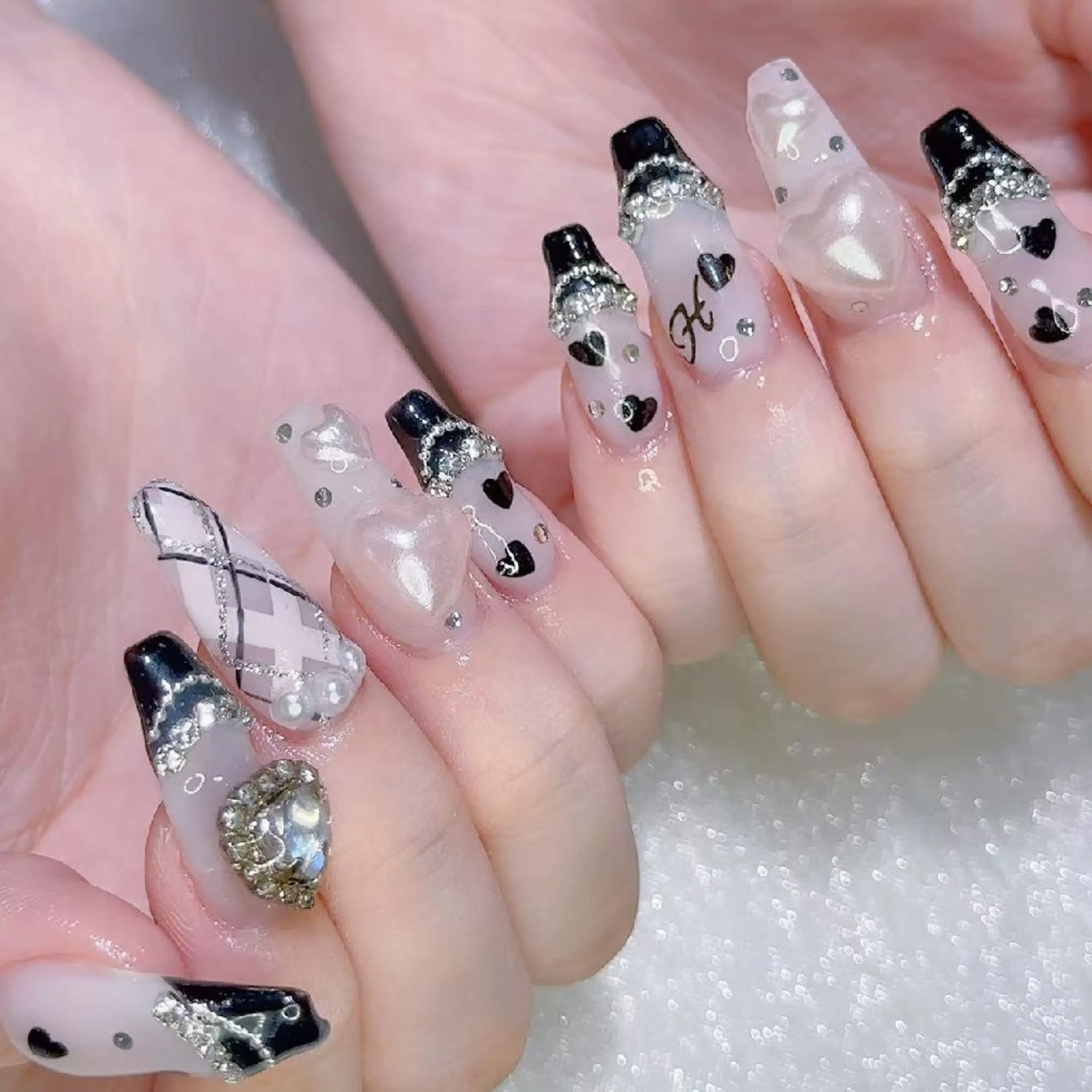 ネイル ハンドネイル Queens みなみのネイルデザイン