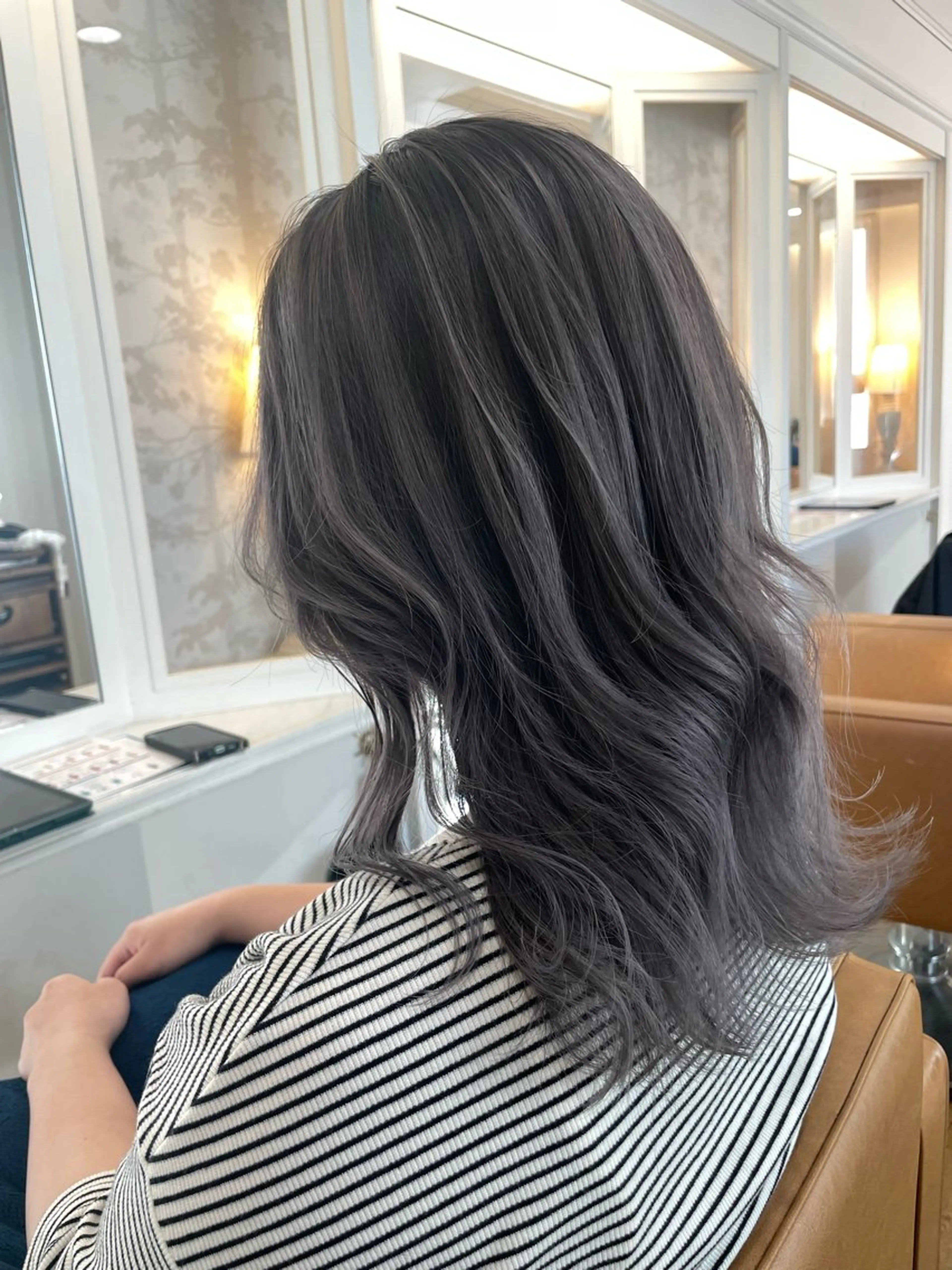 セミロング ヘアカラー トリートメント ブリーチ毛矯正.髪質 改善.髪にドラマをのヘアスタイル