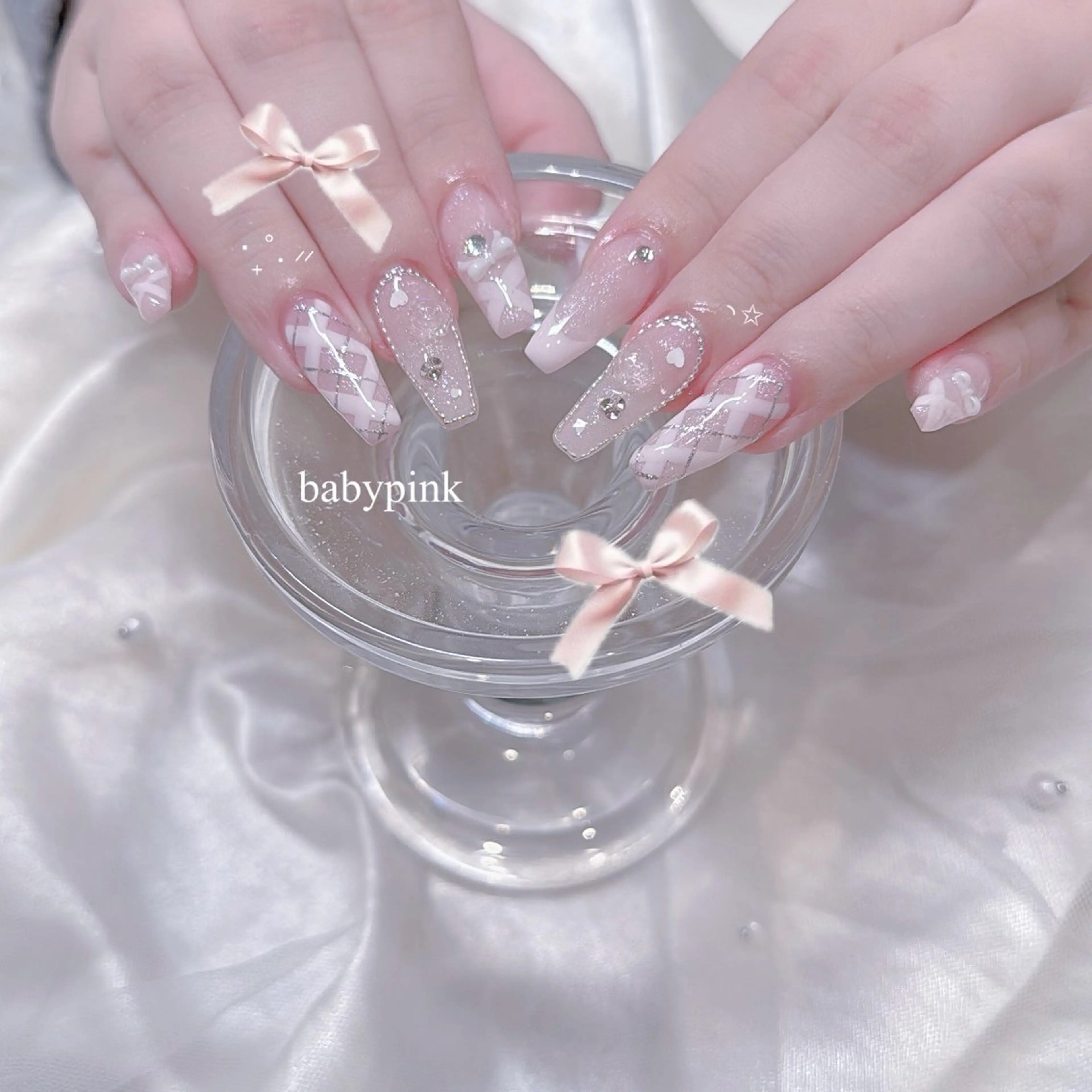 ネイル ピンク 冬ネイル ୨୧ ayakaのネイルデザイン