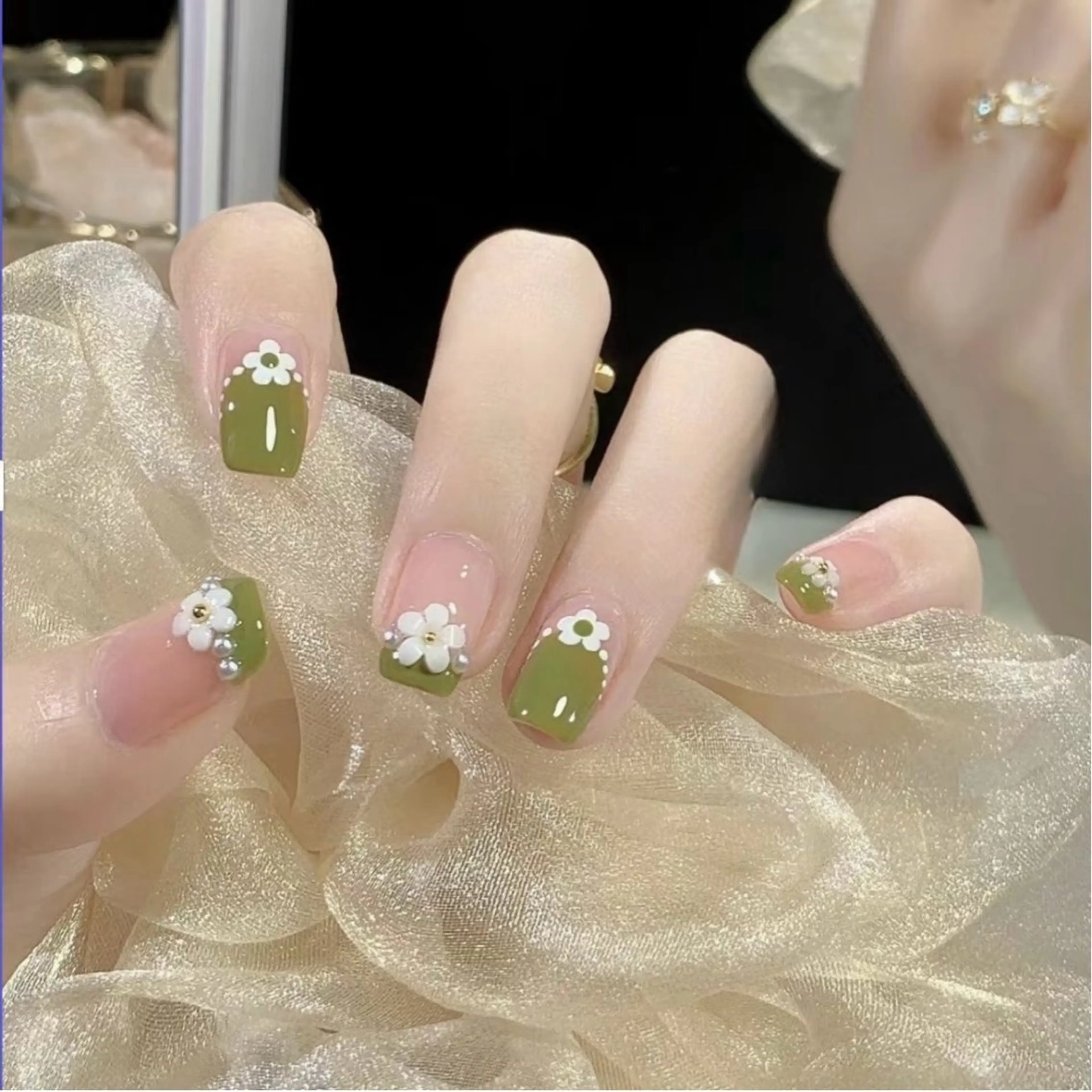 ネイル ハンドネイル H3 Nail Tsuki🦋💙のネイルデザイン