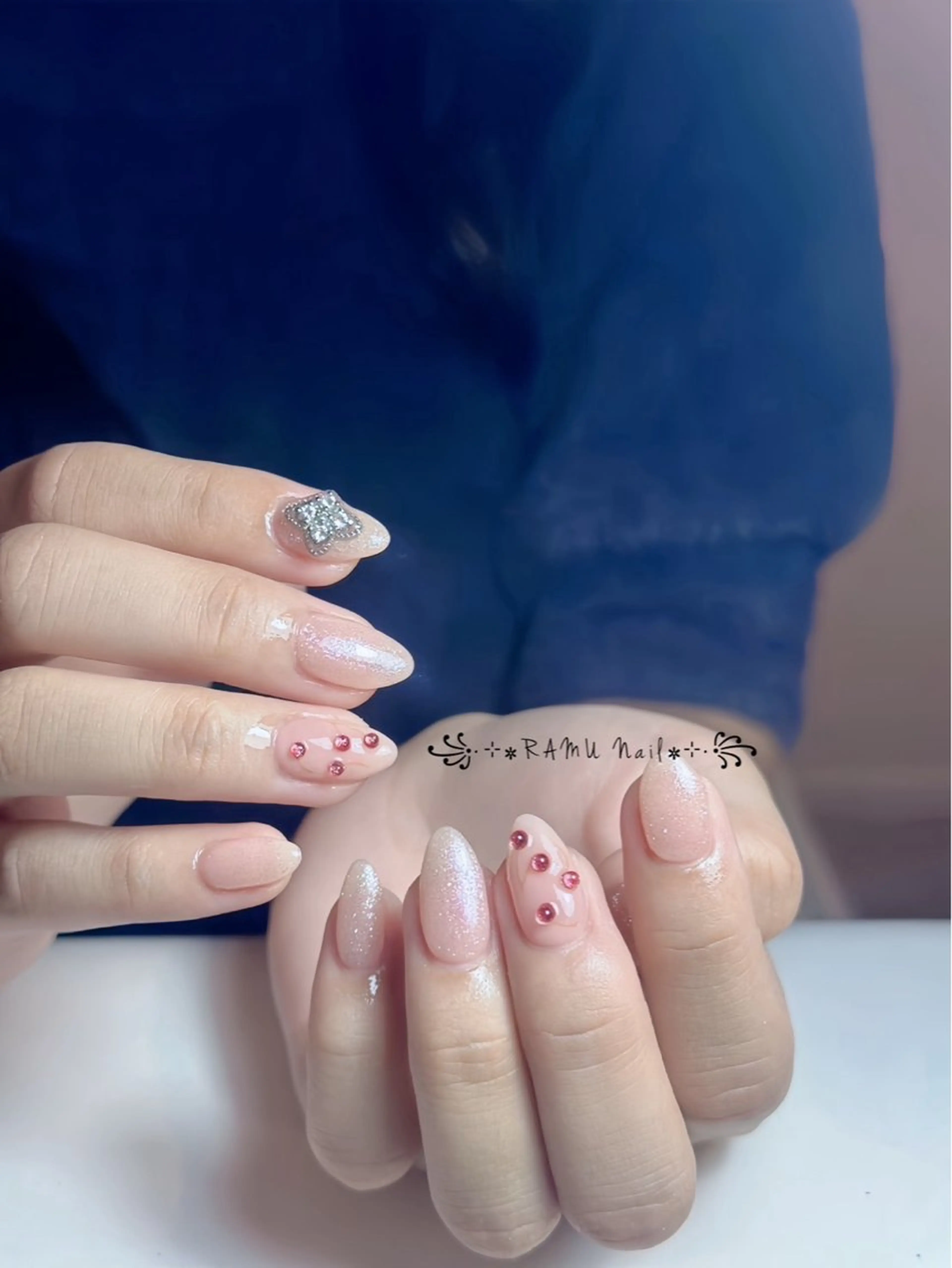 ネイル キラキラネイル マグネットネイル ミラーネイル ピンク 夏ネイル ハンドネイル RAMU Nail 恵比寿店のネイルデザイン