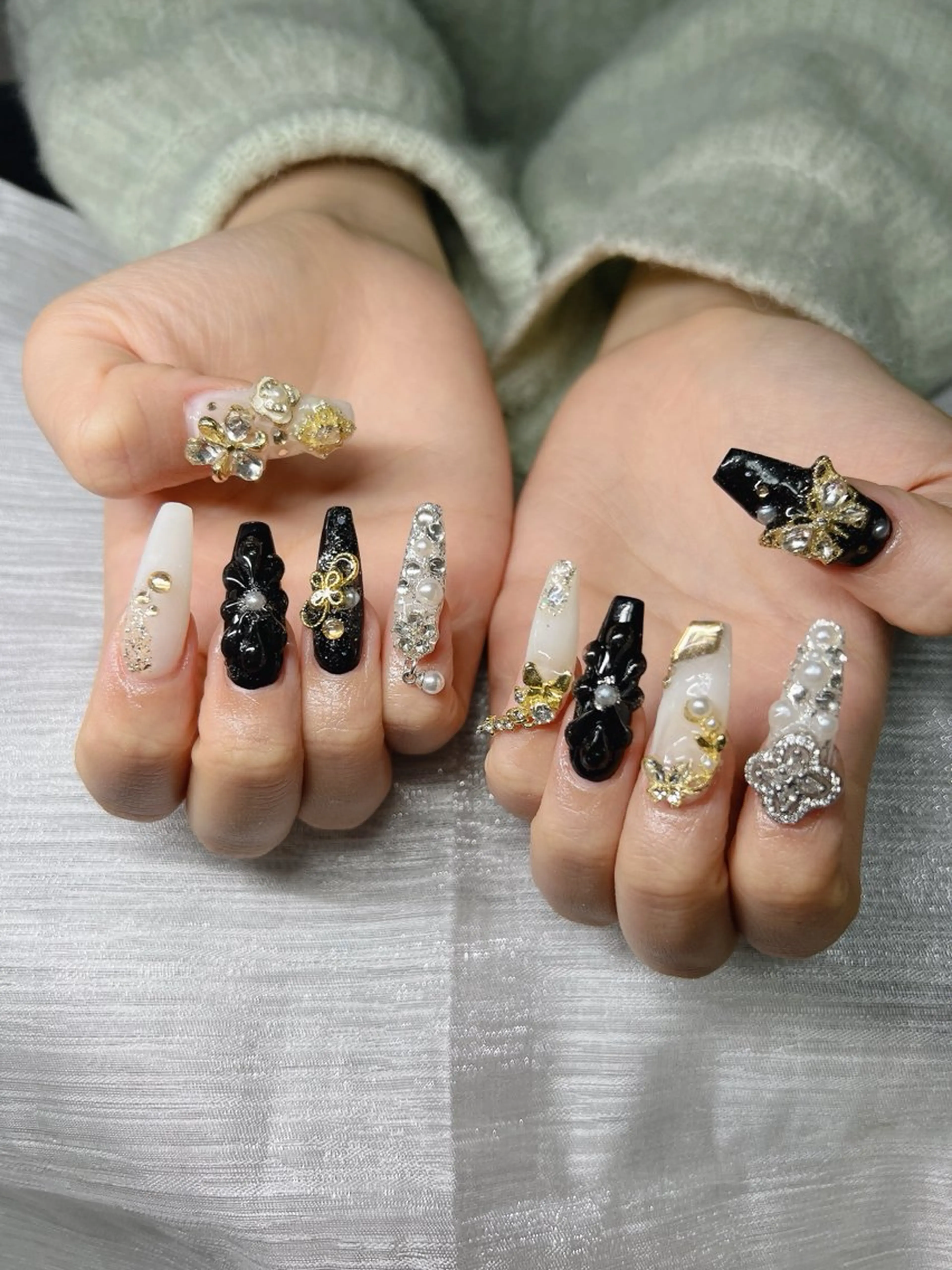 ネイル オーロラネイル チークネイル 長さ出し フットネイル フレンチネイル Lee Nails チップ長さだし専門店のネイルデザイン