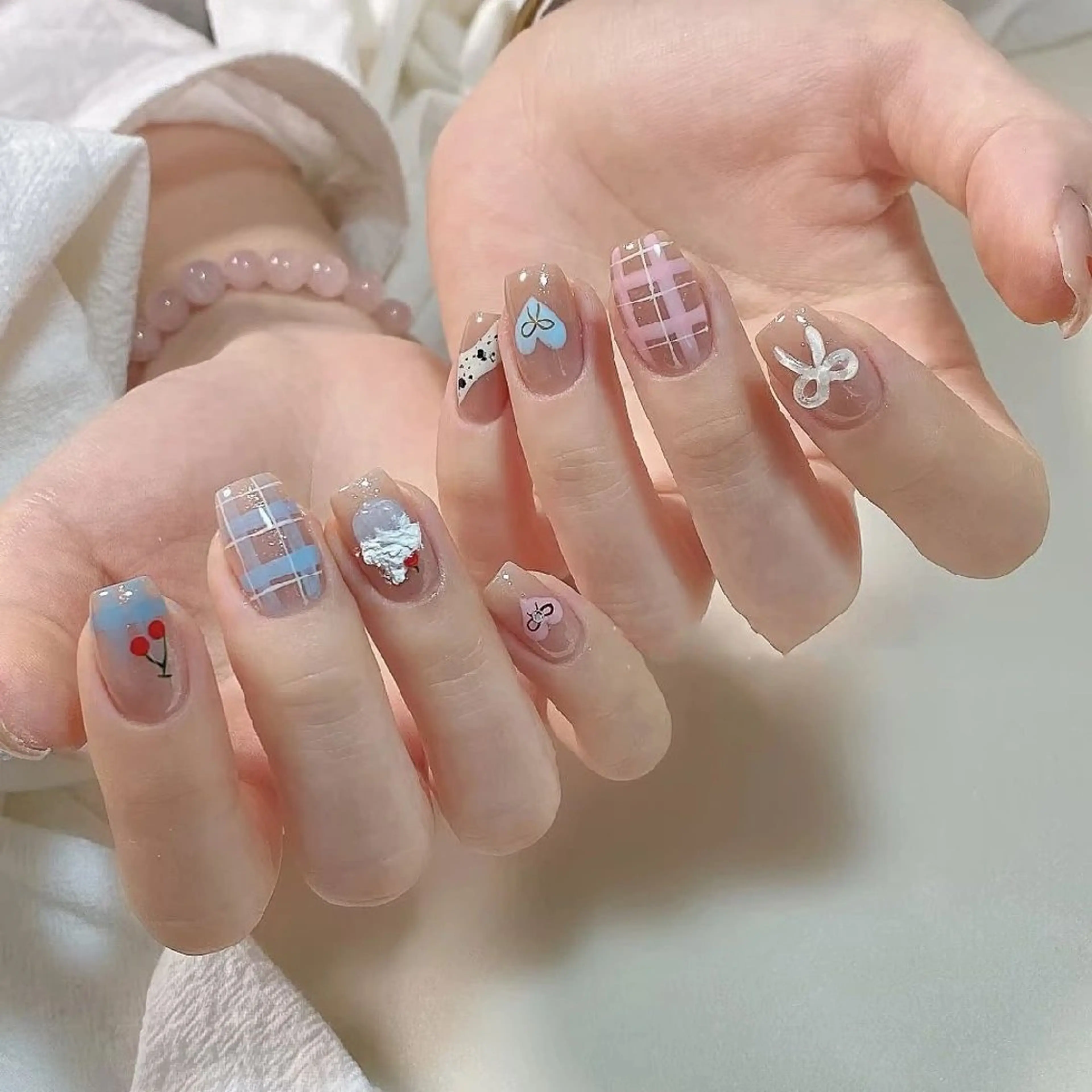 ネイル ハンドネイル ハンドケア MonAmie NailSalonのネイルデザイン