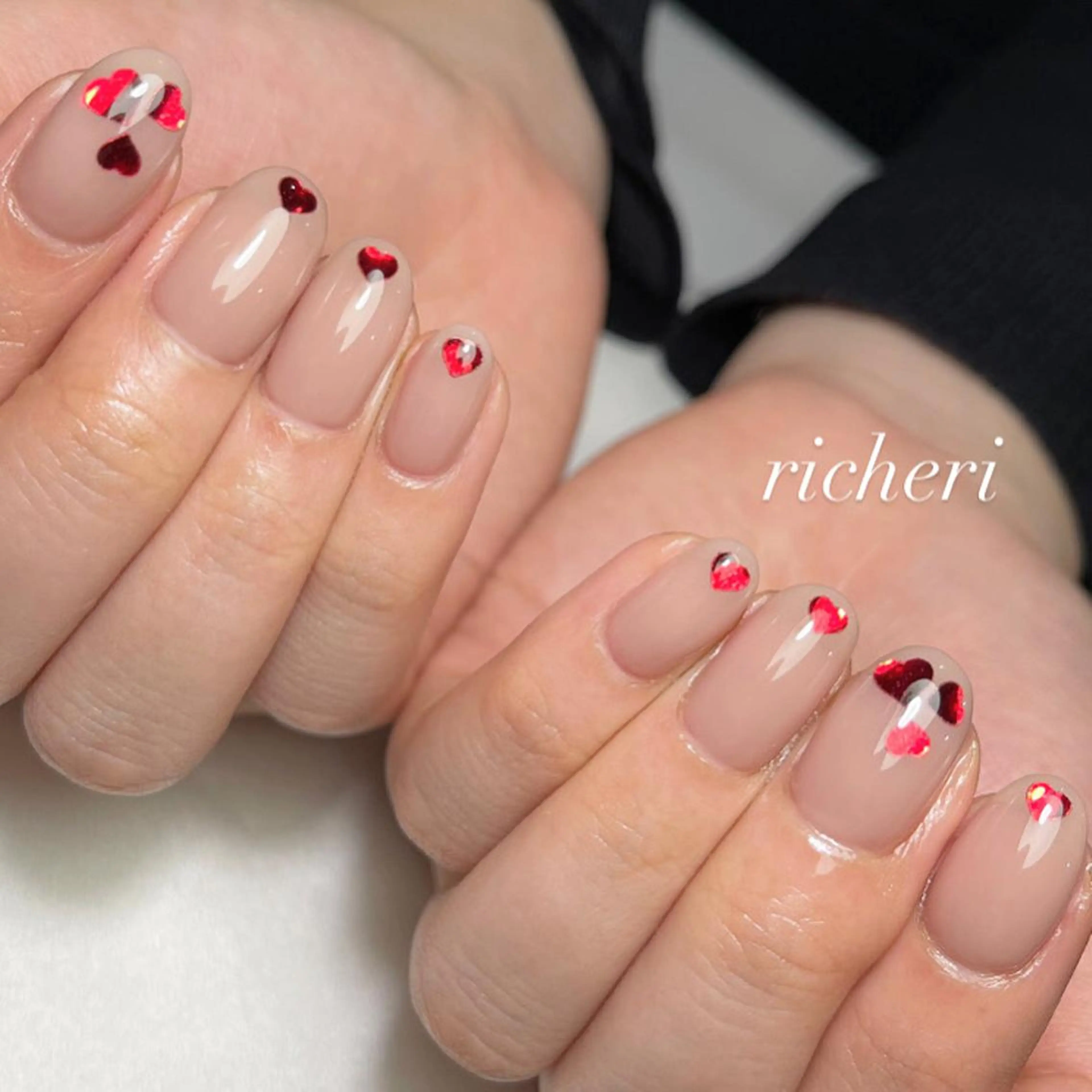 ミディアム ネイル ハンドネイル richeri beautyのエステ・リラクイメージ