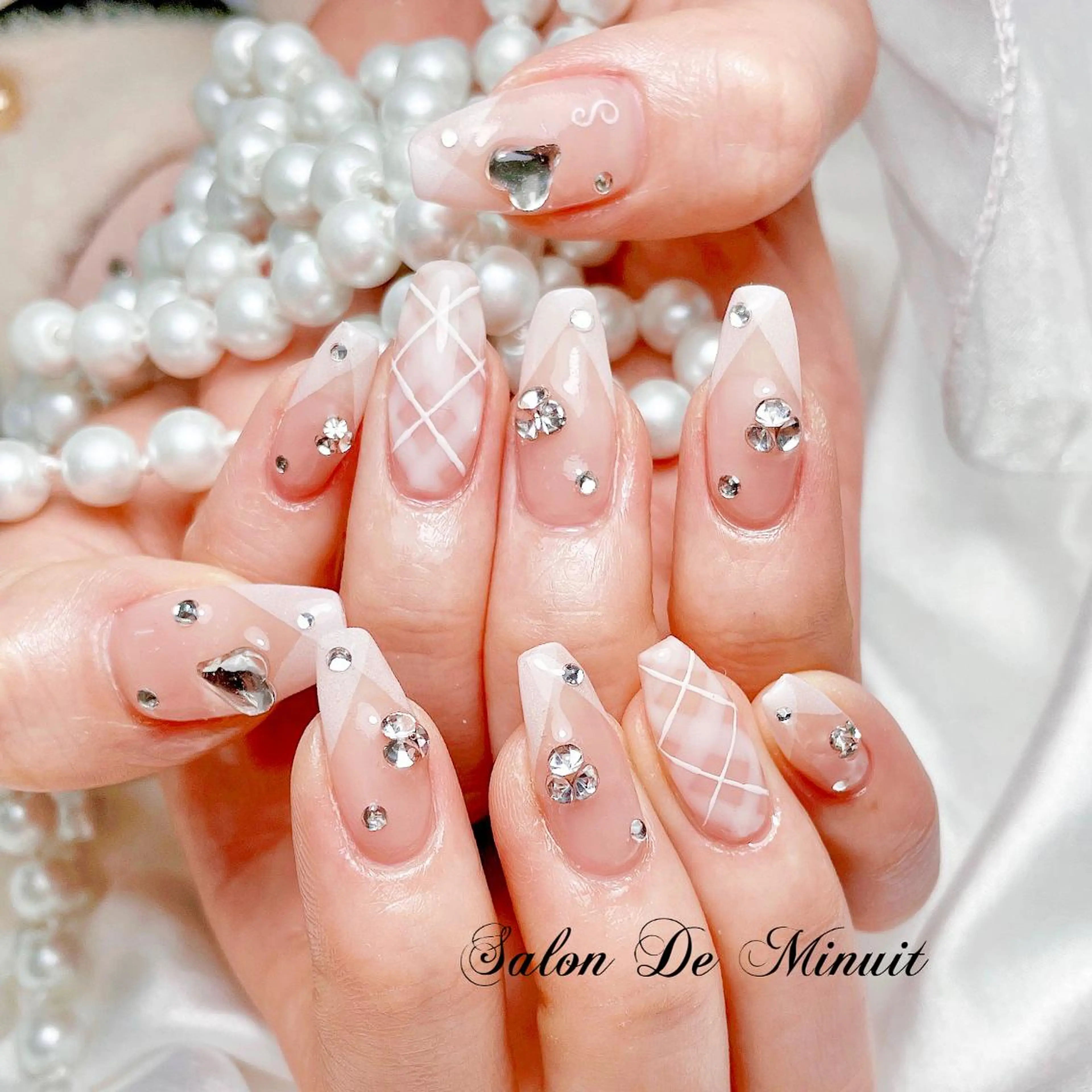 ネイル ハンドネイル ハンドケア Momo 🤍のネイルデザイン