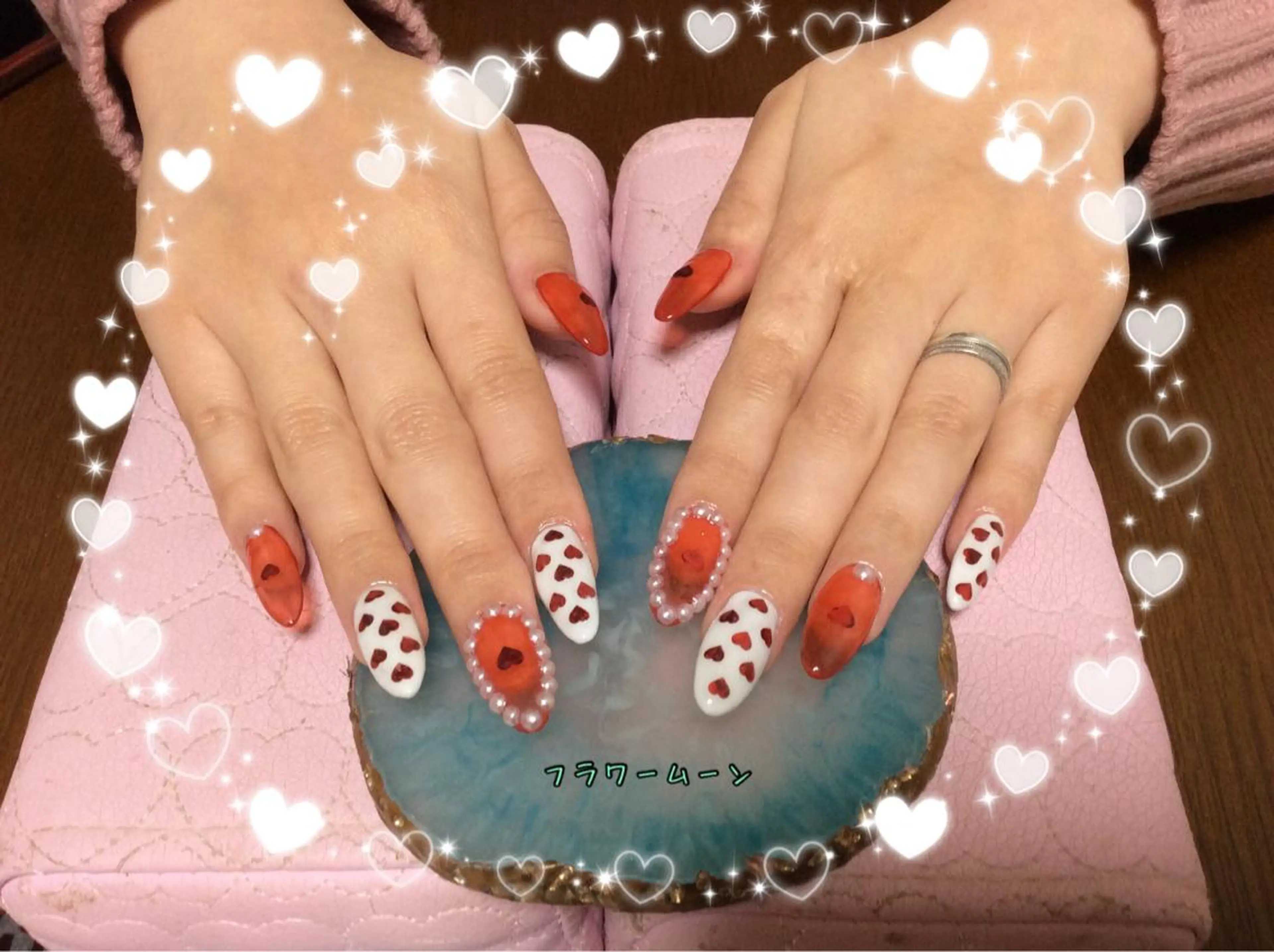 ネイル フラワー ムーンのネイルデザイン