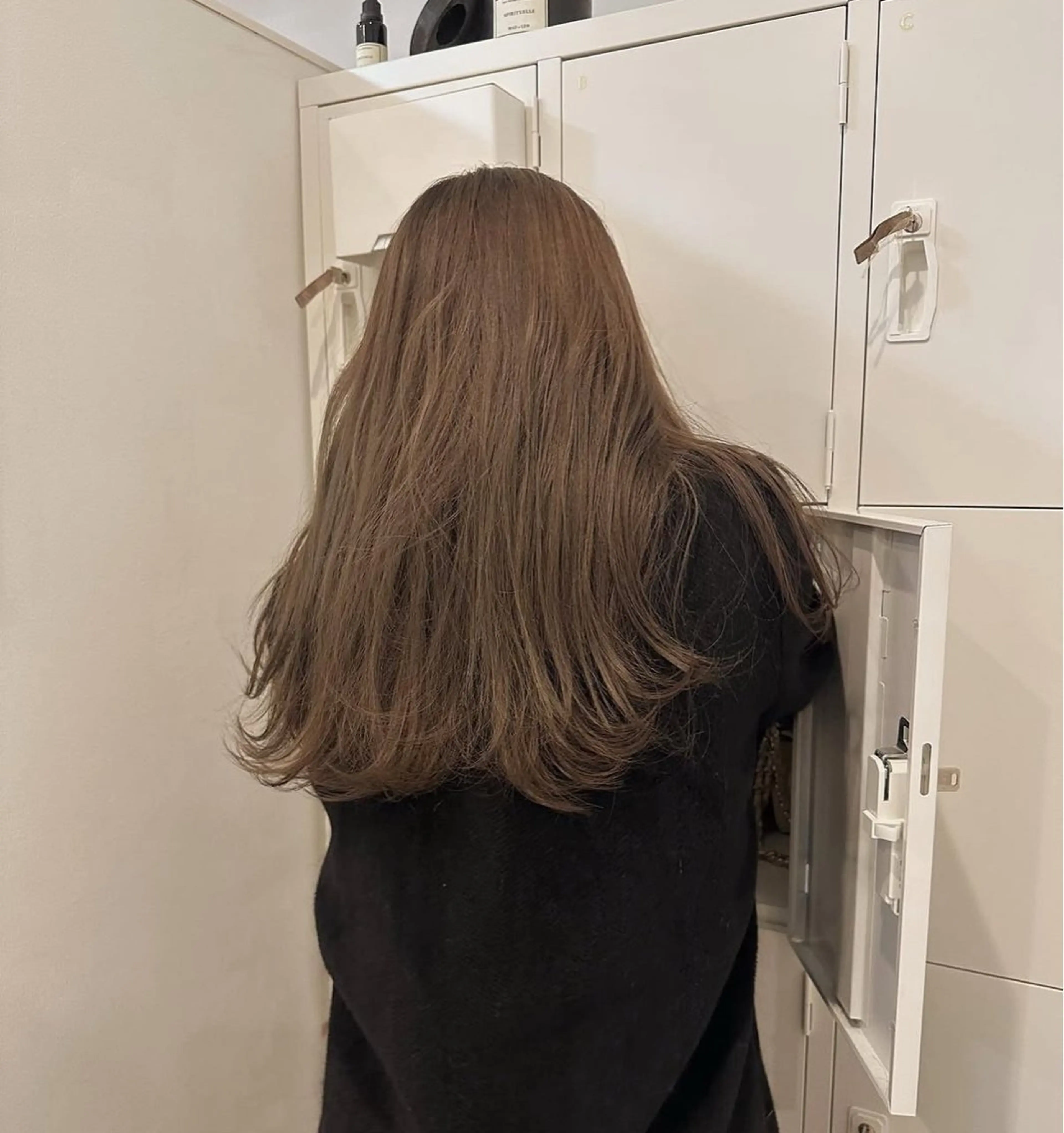 ロング カラー ベージュカラー カット ヘアカラー H 梅田所属・藤本 泰 / カットモデル様募集中のヘアスタイル