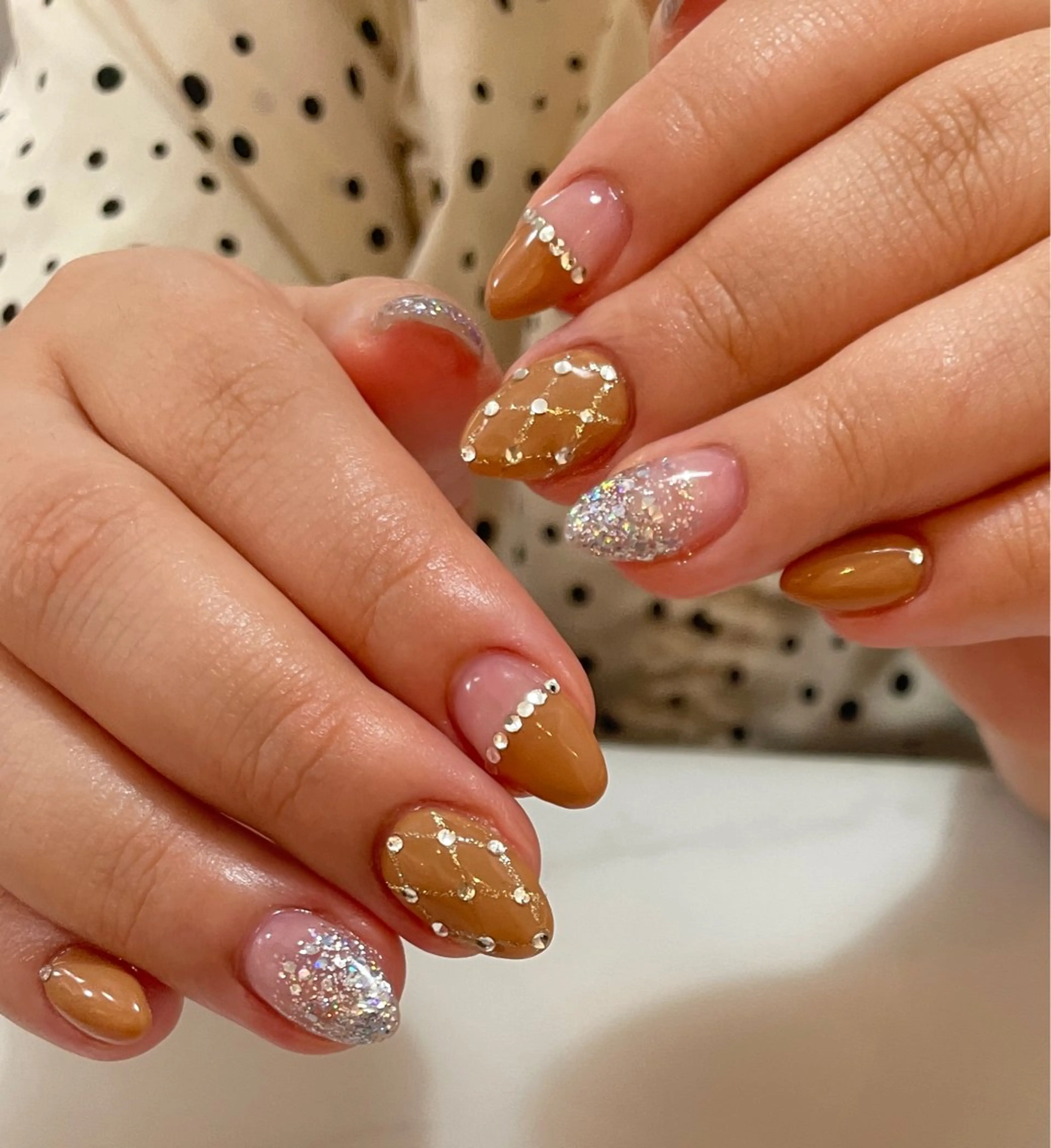 ネイル ハンドネイル AngelChris ビューティーサロンのネイルデザイン