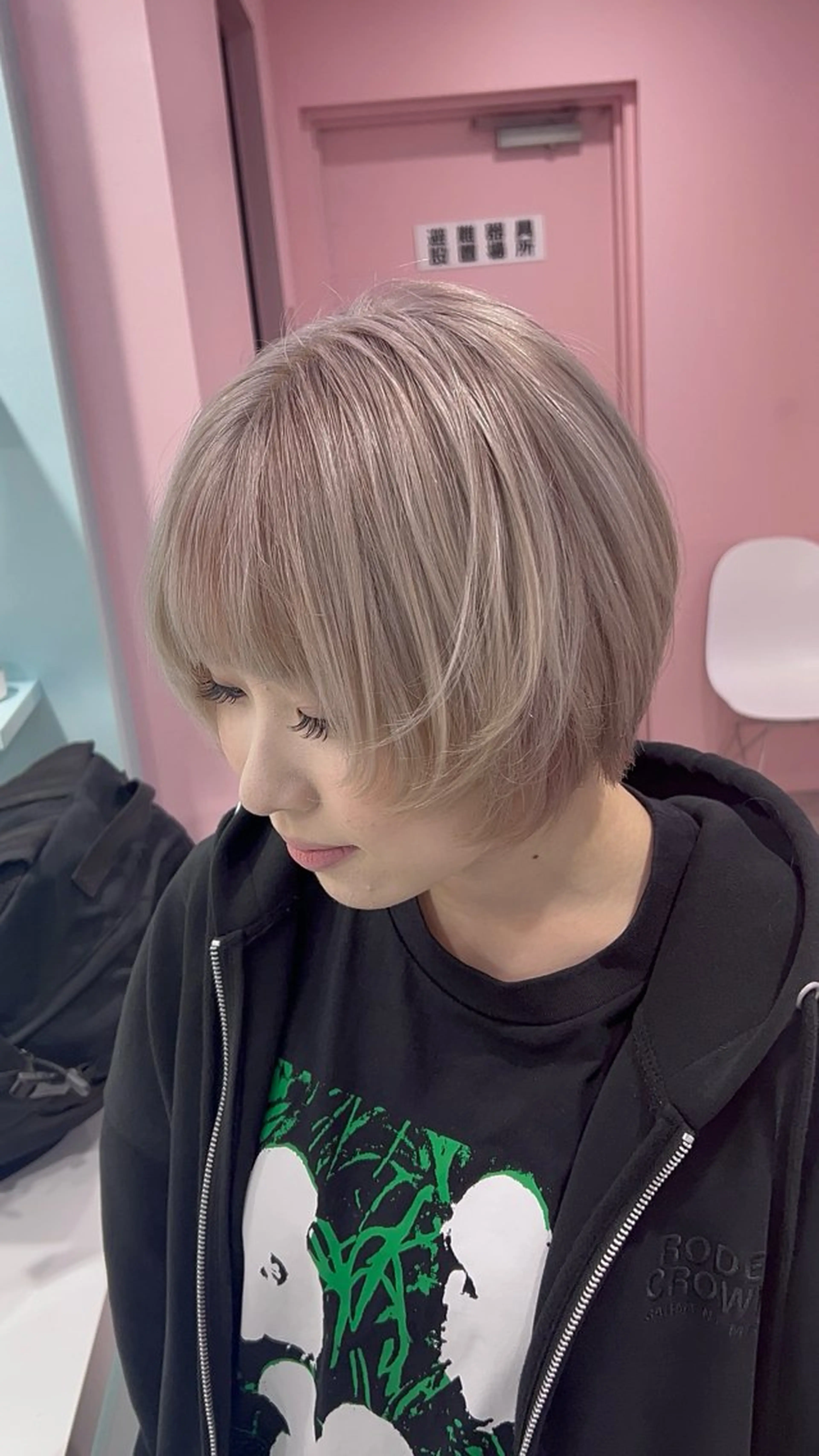 ロング カラー ヘアカラー 履歴修正屋さん／ ブロンド／ホワイトのヘアスタイル