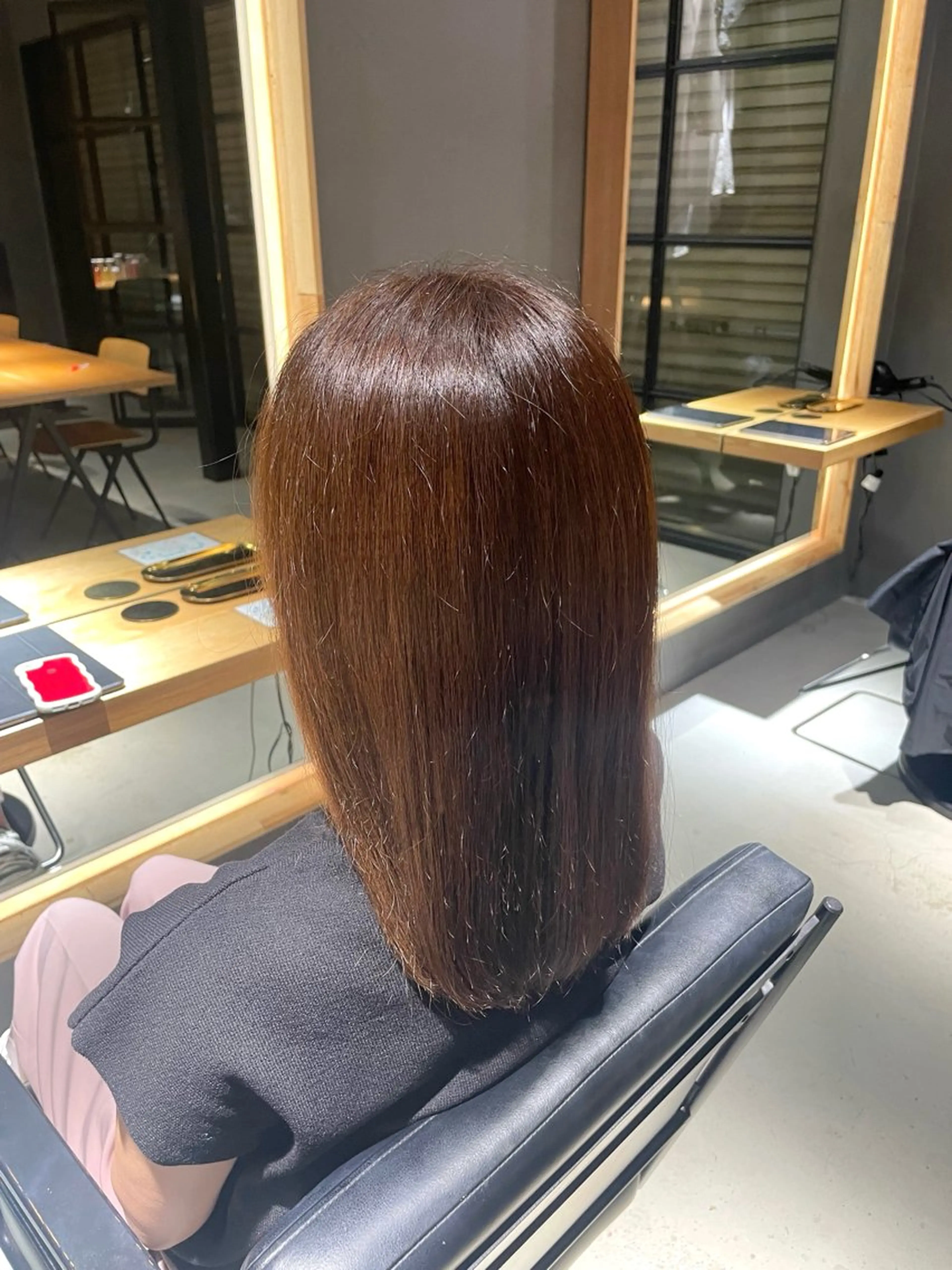 セミロング カラー 廣田 紗奈のヘアスタイル