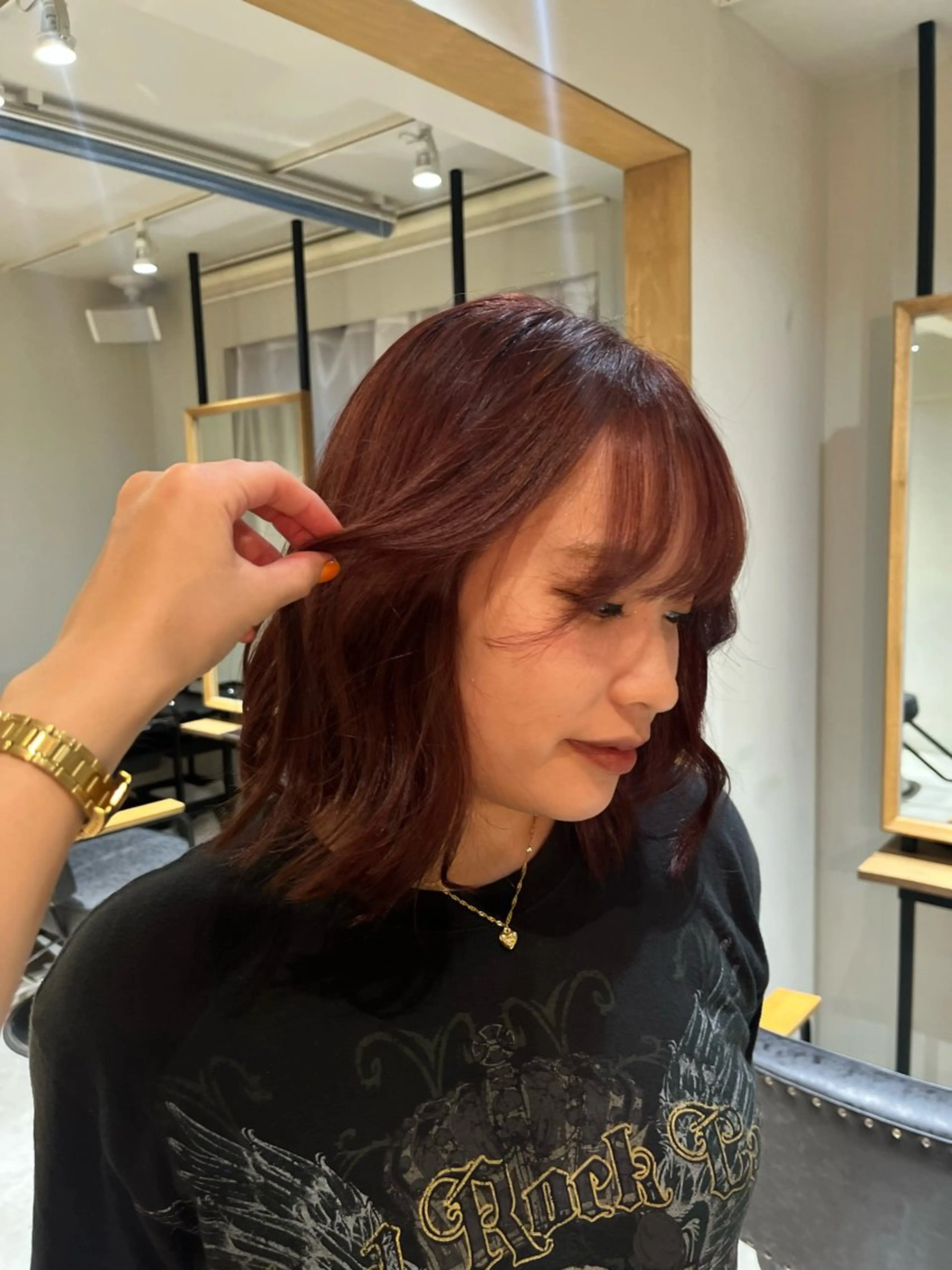 ミディアム YUI／レイヤー カット/透明感カラーのヘアスタイル