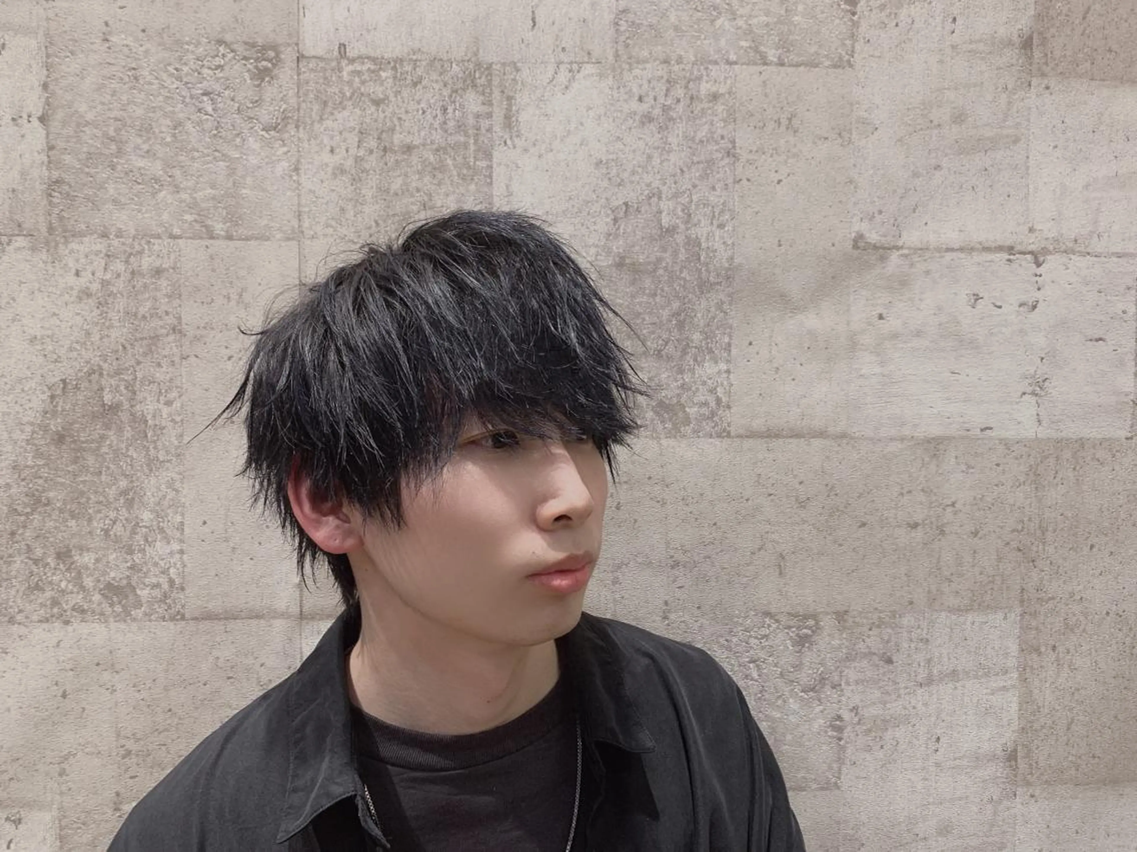 カラー メンズ マッシュ 黒髪 ブルーカラー ブルーブラック 小野寺空也✂️ 似合わせショートのヘアスタイル