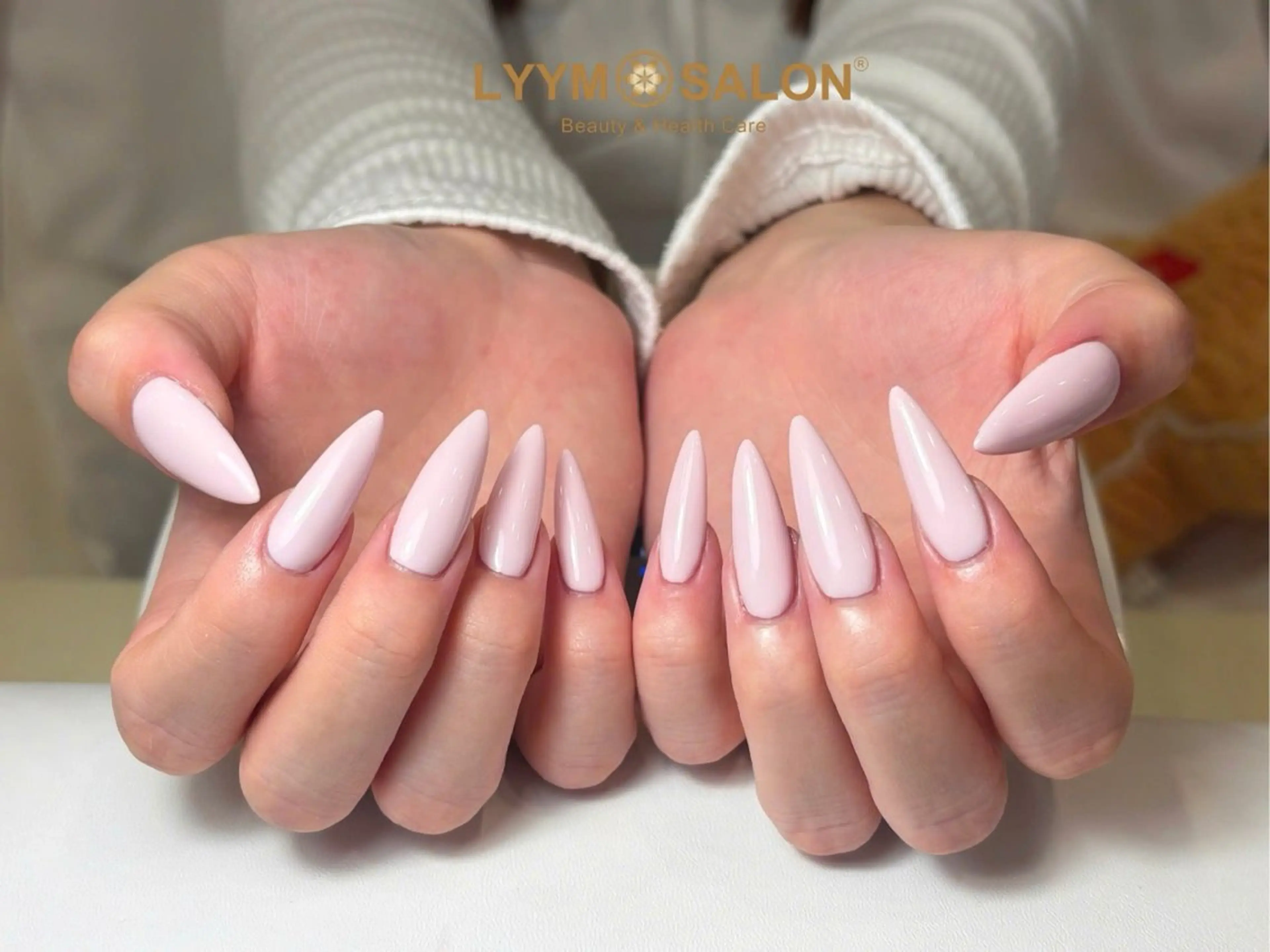ネイル 韓国ネイル オフィスネイル ワンカラーネイル ピンク シンプルネイル ハンドネイル LYYM Salonのネイルデザイン