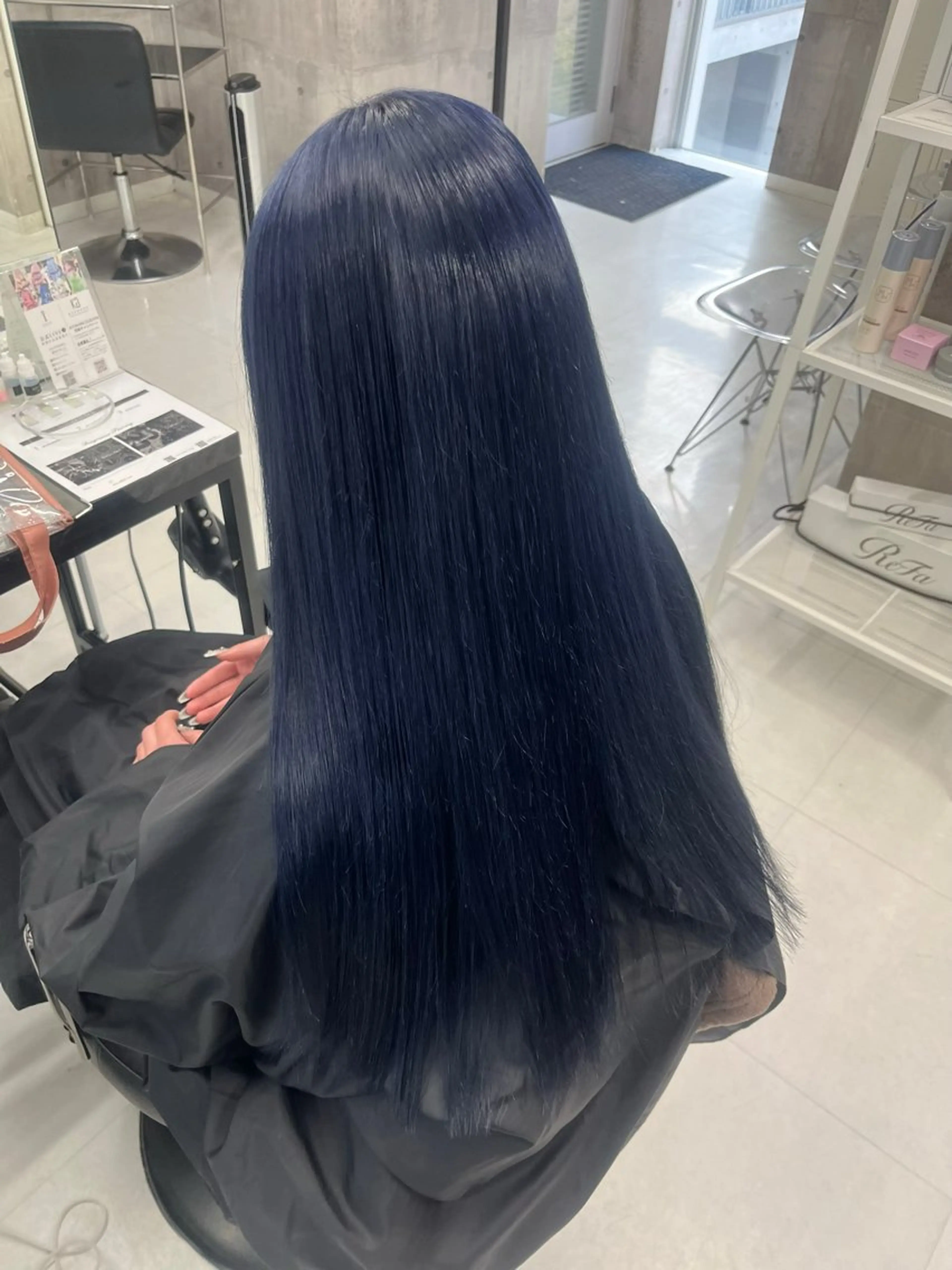 ロング カラー メンズ メンズバレイヤージュ メンズブリーチ メンズハイライト メンズハイトーン メンズインナーカラー ヘアカラー トリートメント ☁️かずき☁️青.紫 推し活カラー💫のヘアスタイル