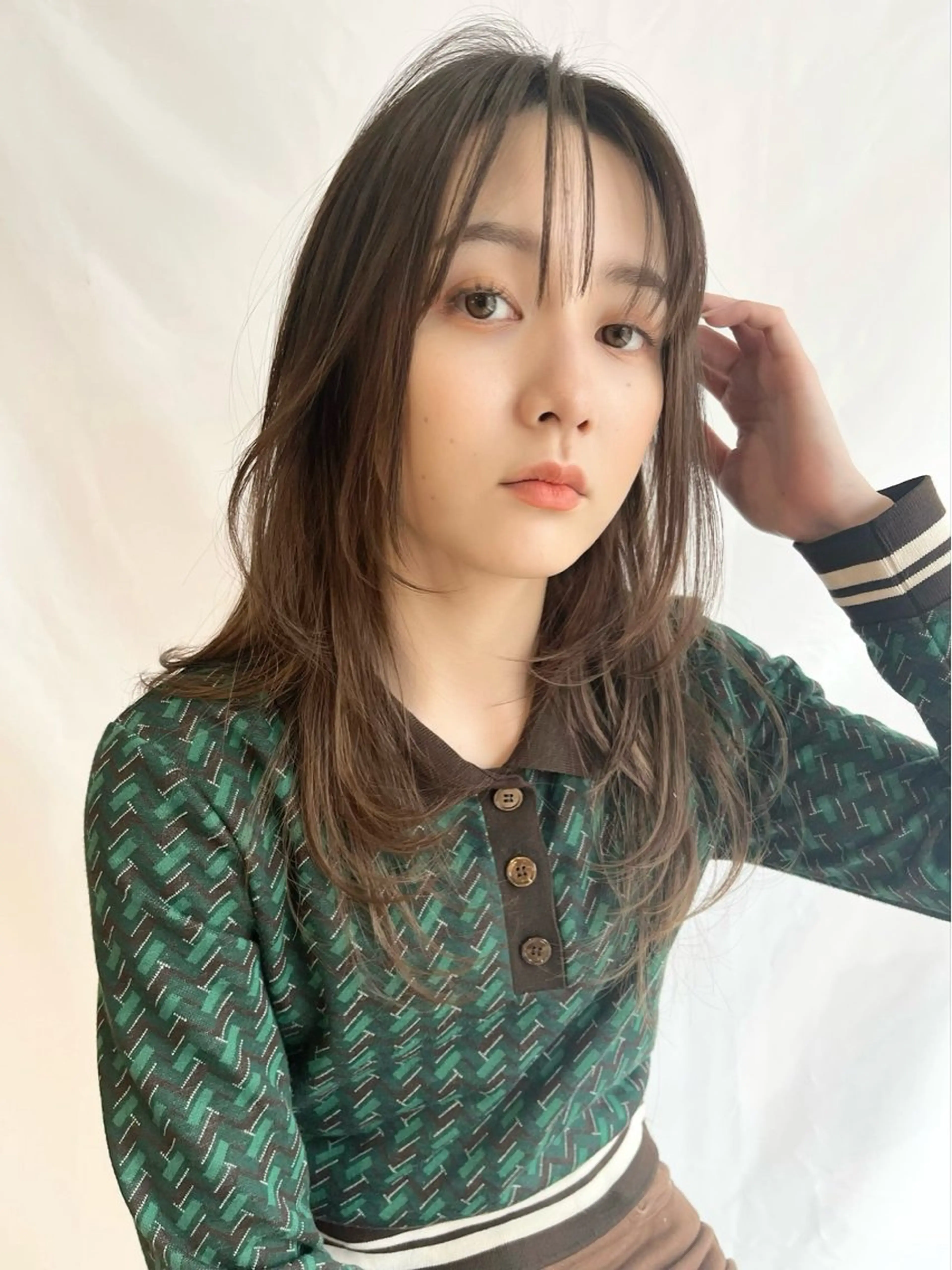 セミロング カラー ベージュカラー 透明感カラー オリーブベージュ ヘアカラー ナチュラル🪽透明感 艶カラー/吉塚樋口のヘアスタイル