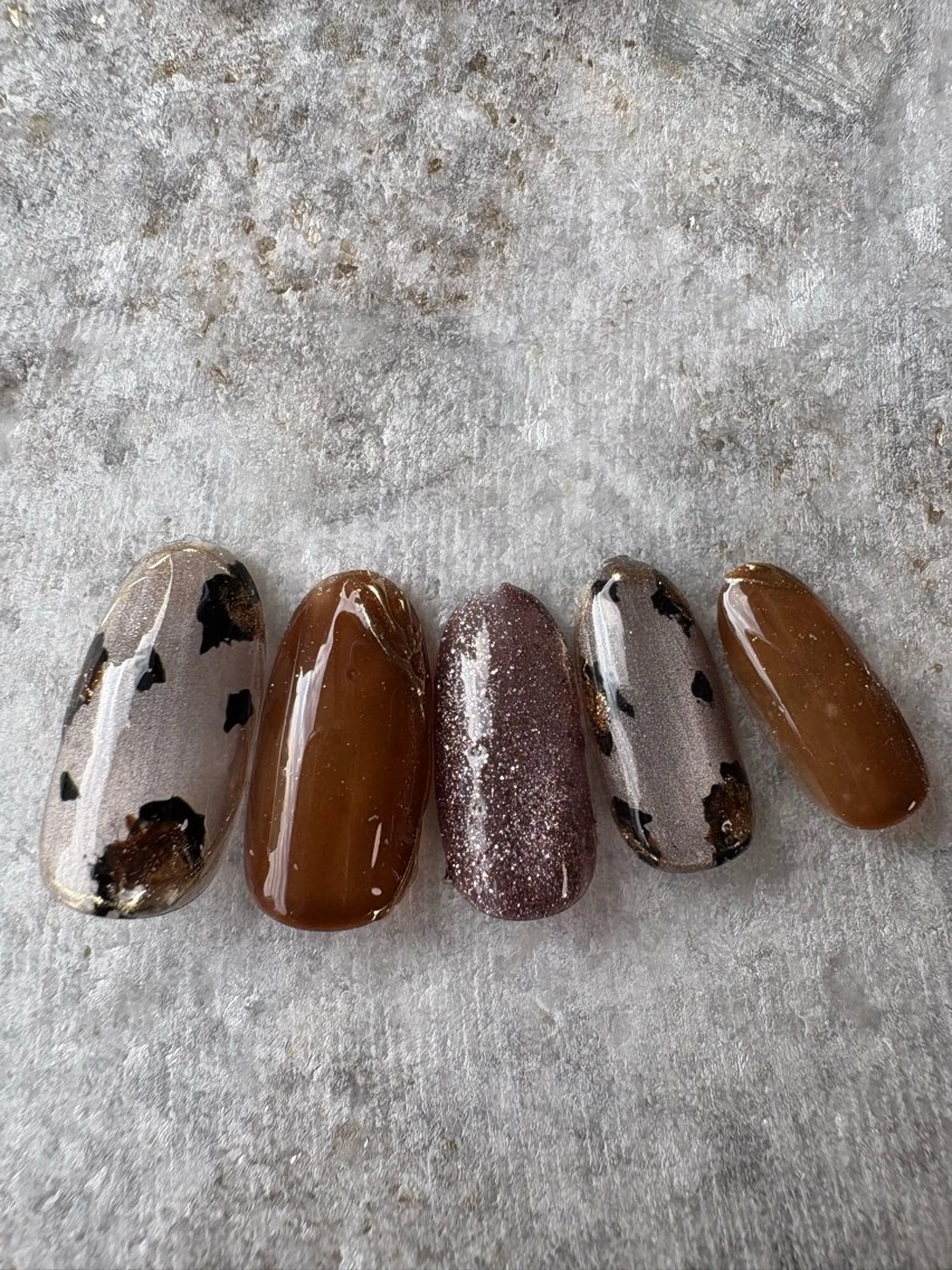 ネイル 黒須莉奈 IRYのネイルデザイン