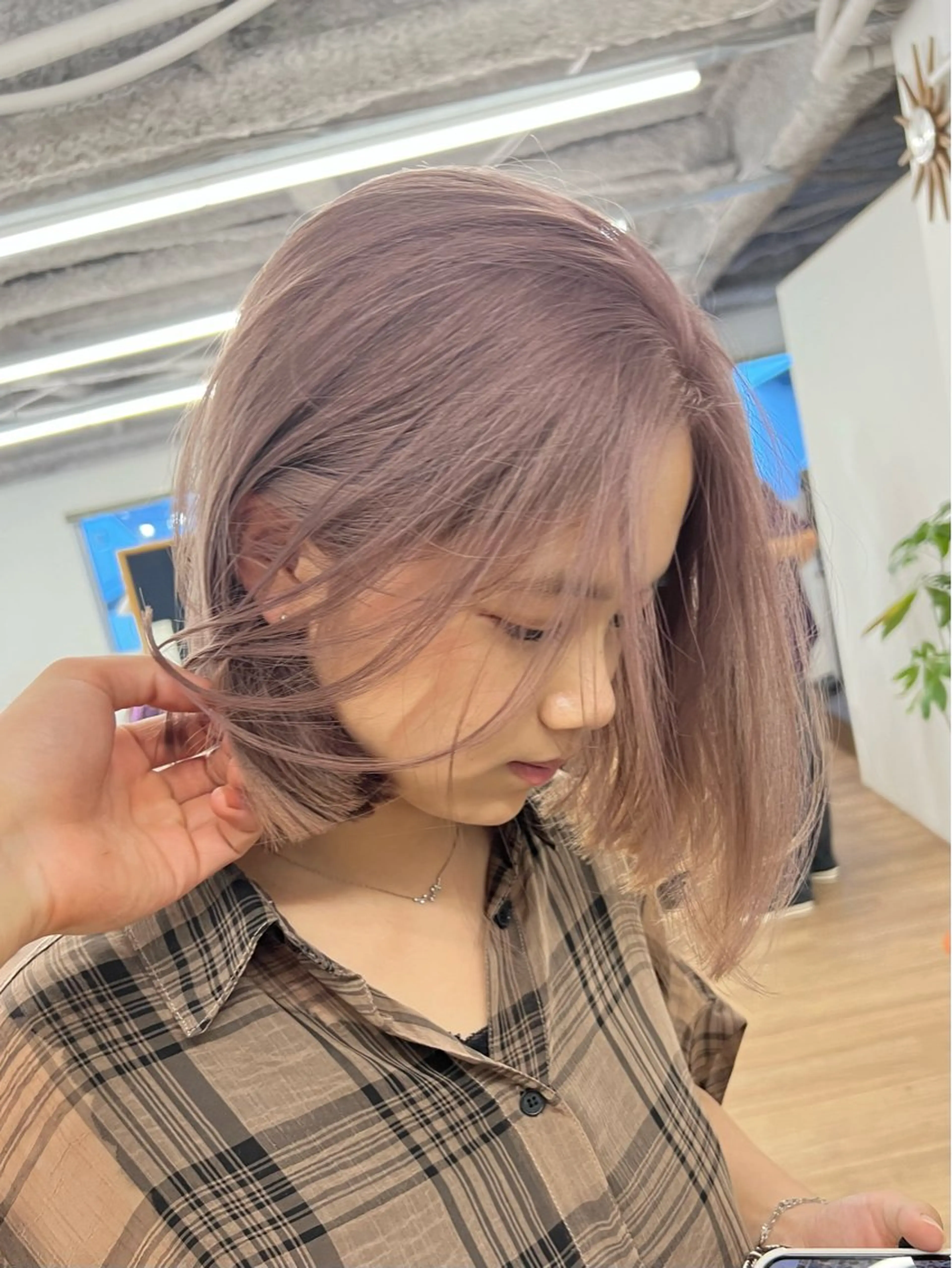 ミディアム カラー アッシュ ベージュカラー ブリーチ ブロンド ブラウンカラー カット ヘアカラー トリートメント ブリーチ　ハイトーン 特化🌈フジタハルキのヘアスタイル