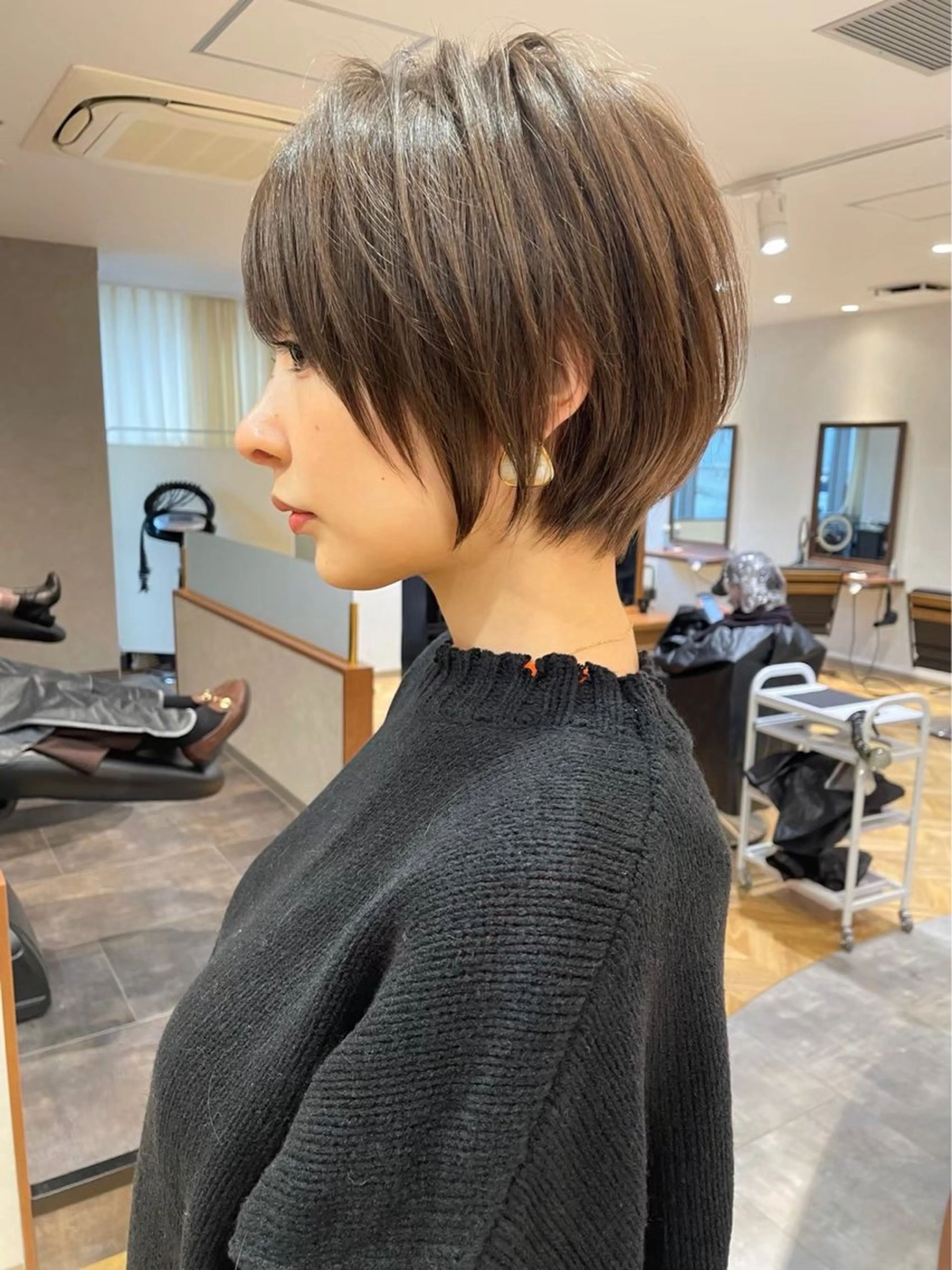 ショート くびれヘア 顔周りカット ハッシュカット 髪質改善 韓国風ヘア カット ヘアカラー トリートメント 博多ベージュ 🐻松井傑のヘアスタイル