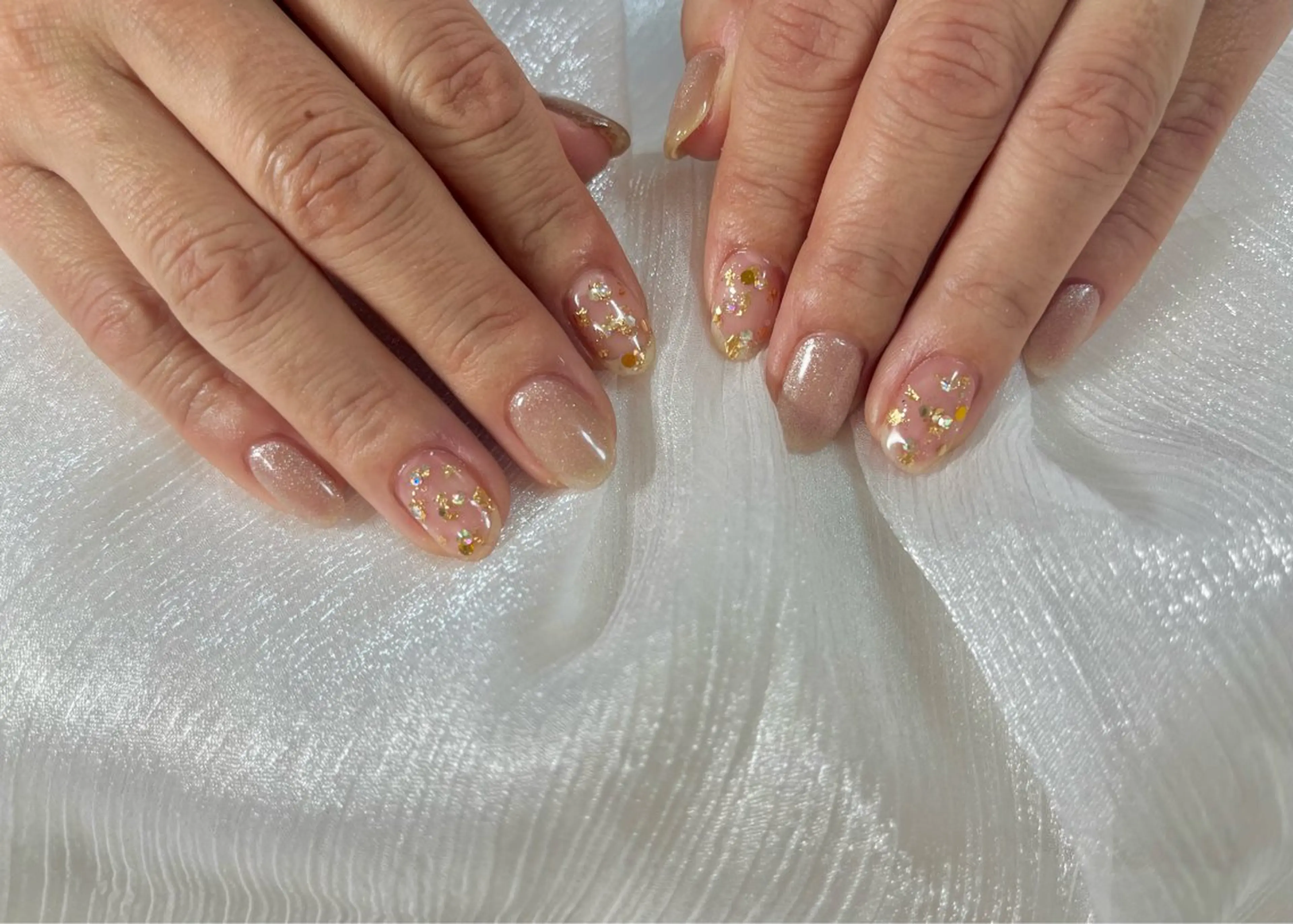 ネイル オーロラネイル ブルー フットネイル フレンチネイル ジェルネイル kiki nail たまプラーザのネイルデザイン