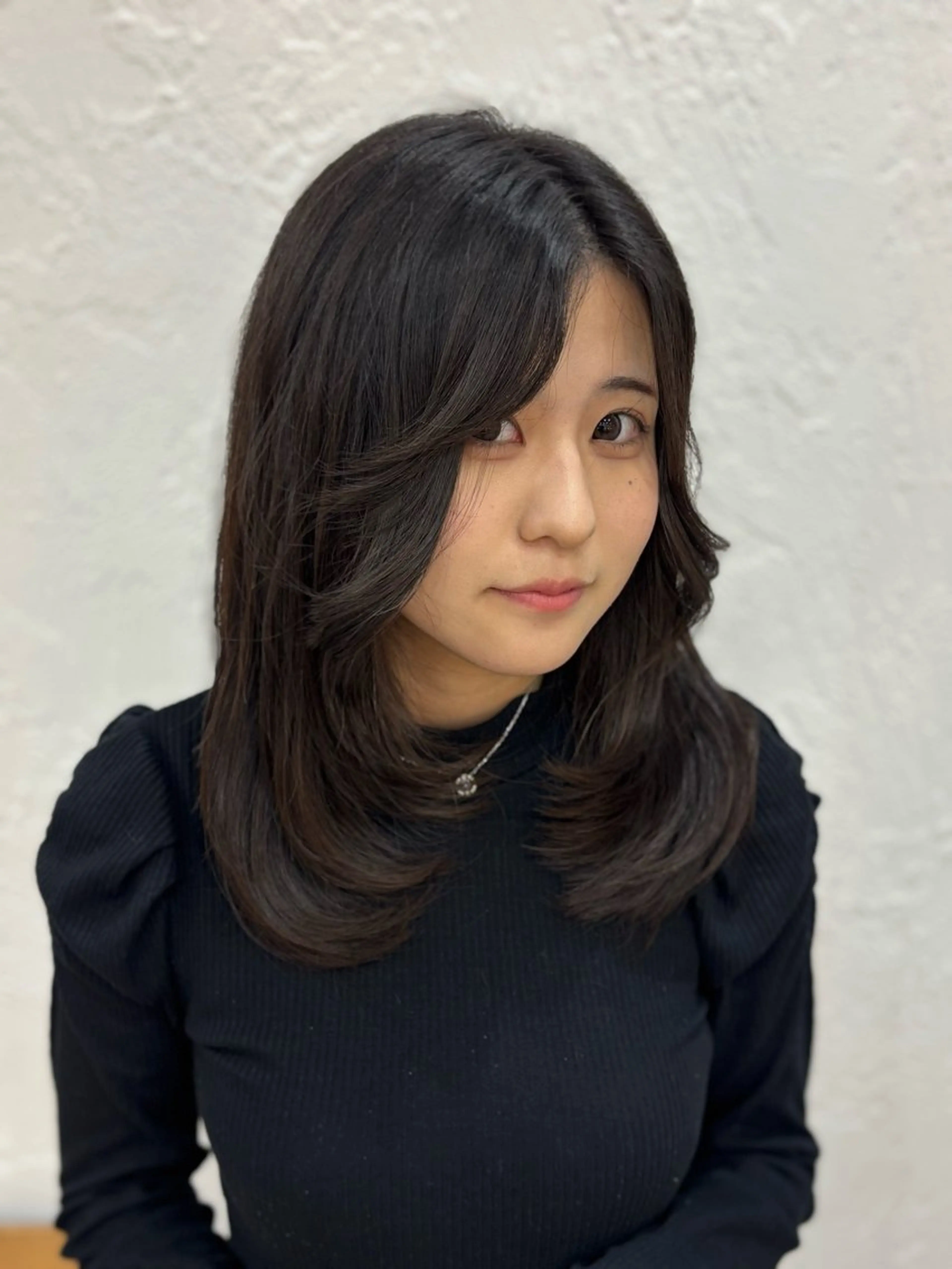 セミロング カラー ヘアアレンジ 顔まわりレイヤー 韓国風ヘア レイヤーカット 似合わせカット カット ヘアカラー トリートメント ヘアセット トップスタイリスト Shoyaのヘアスタイル