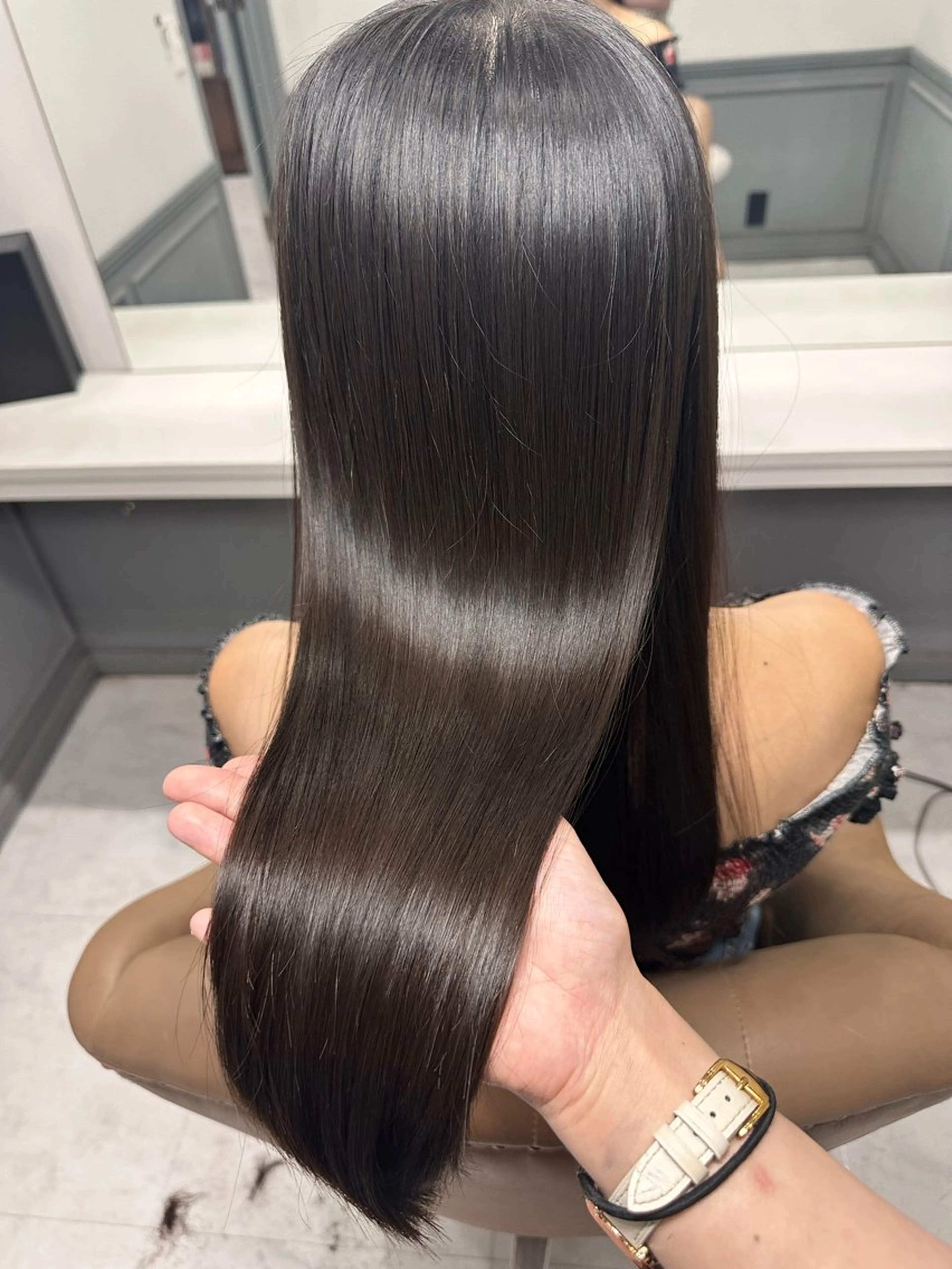 ロング カラー ブリーチ×レイヤー ×エクステ💫ひかるのヘアスタイル