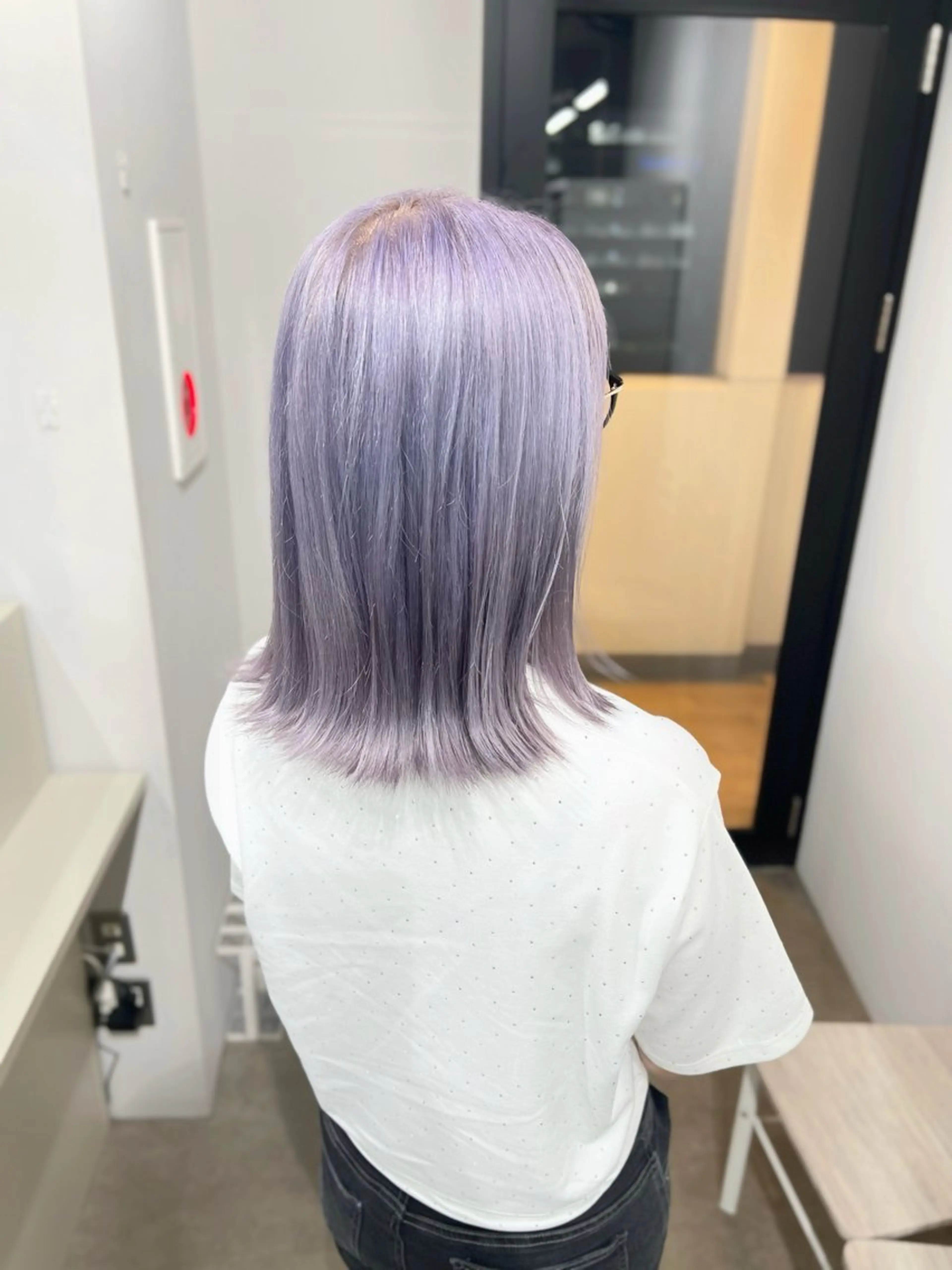 ミディアム カラー ベージュカラー ブリーチ ブロンド 透明感カラー ダブルカラー カット ヘアカラー トリートメント ブリーチ/髪質改善/ レイヤー/YUTO‎のヘアスタイル
