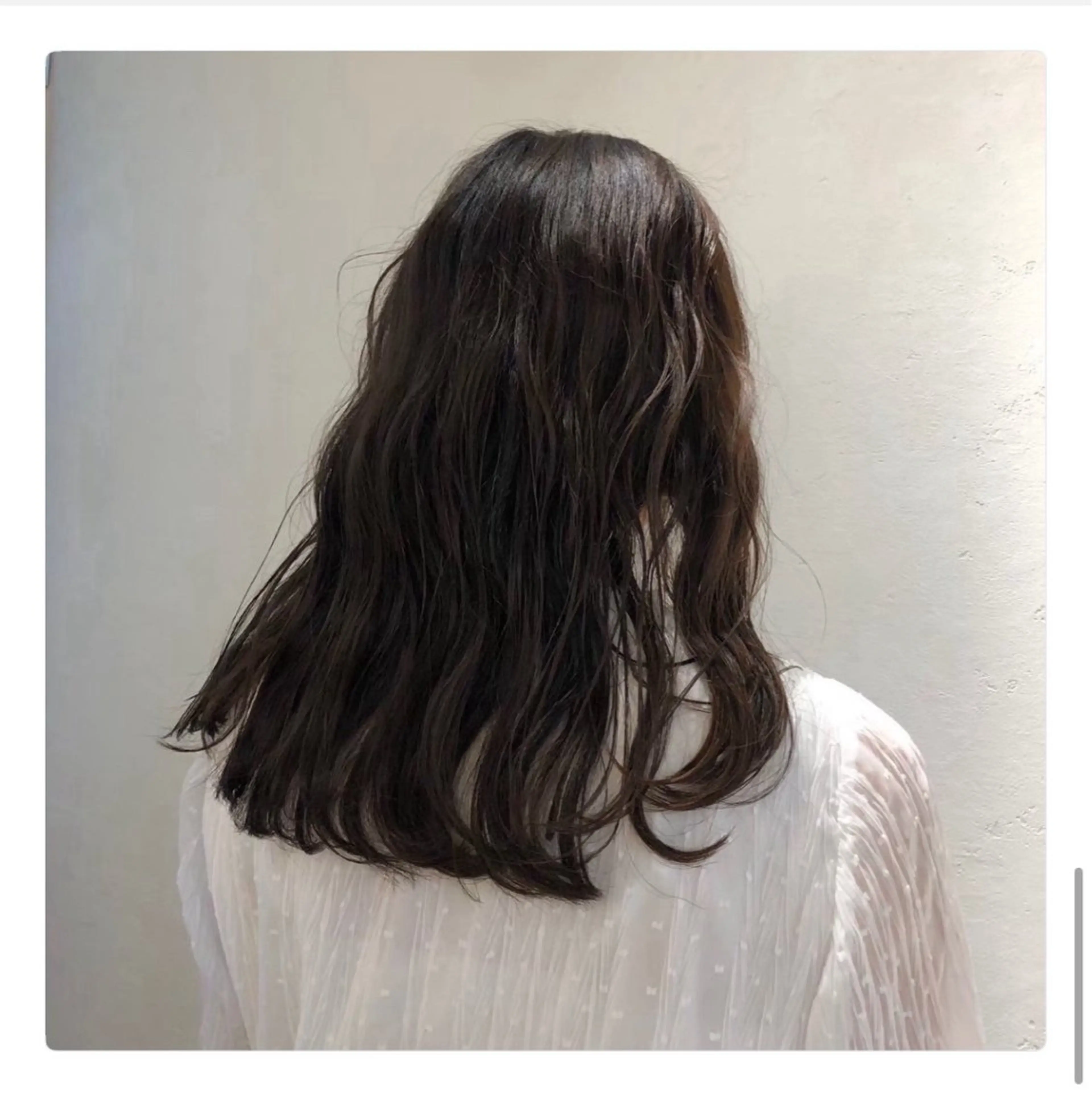 セミロング カラー 村田 雛乃のヘアスタイル