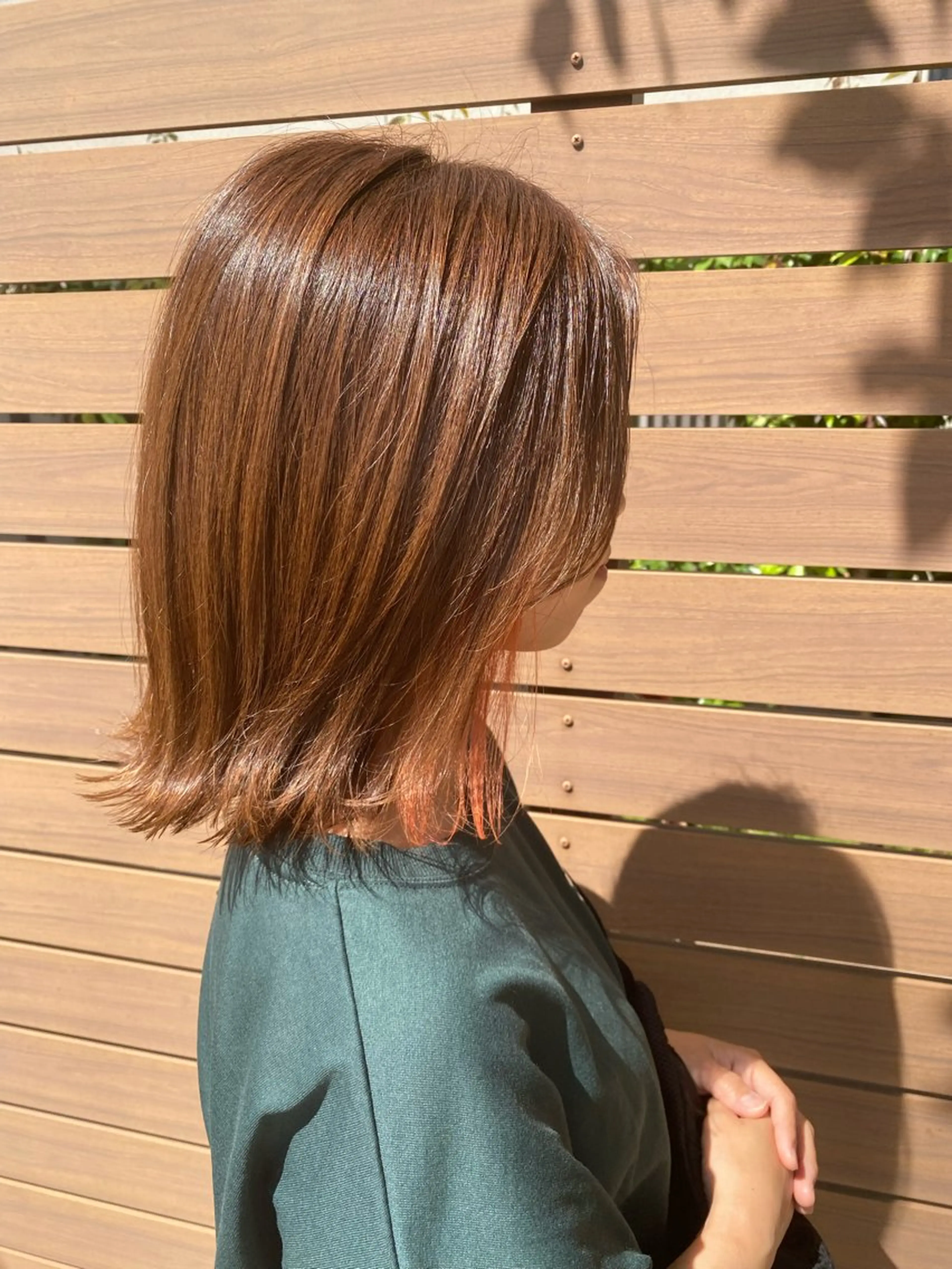 ミディアム カラー 小坂 麻綾のヘアスタイル