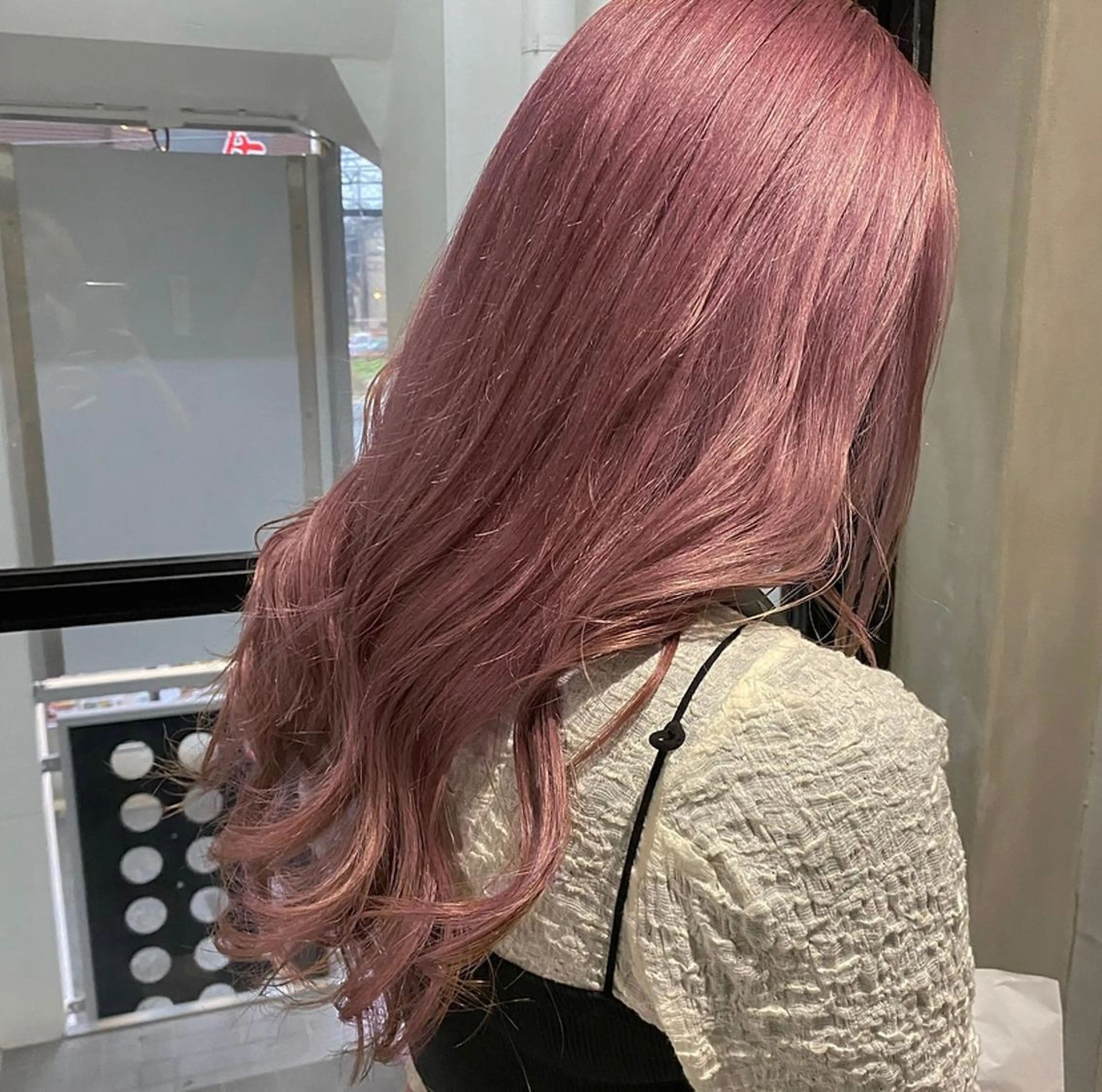 セミロング カラー ヘアアレンジ ハイトーン/透け感 カラー🎀真香のヘアスタイル