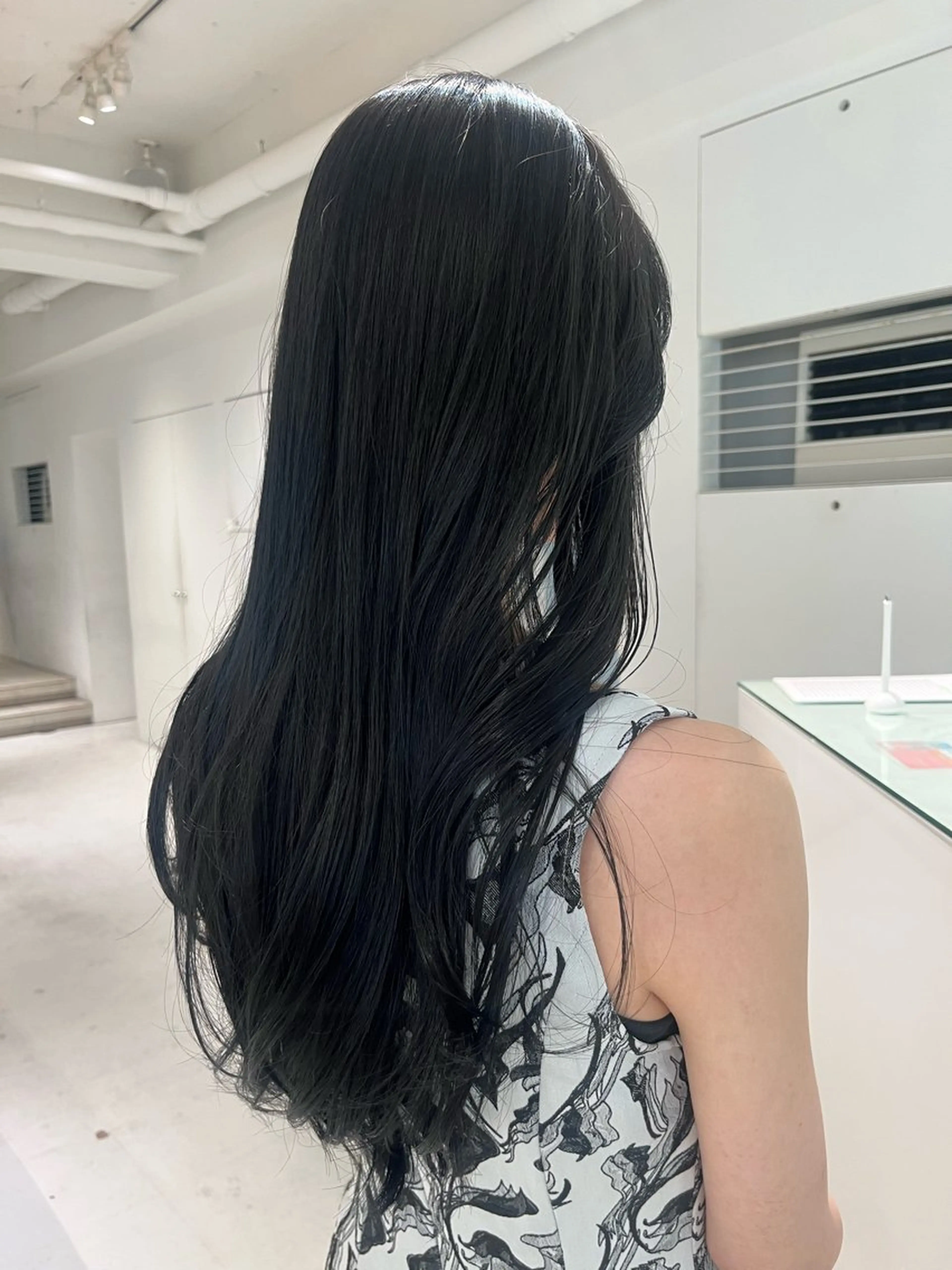 ロング 💇‍♀️loely 小島のヘアスタイル