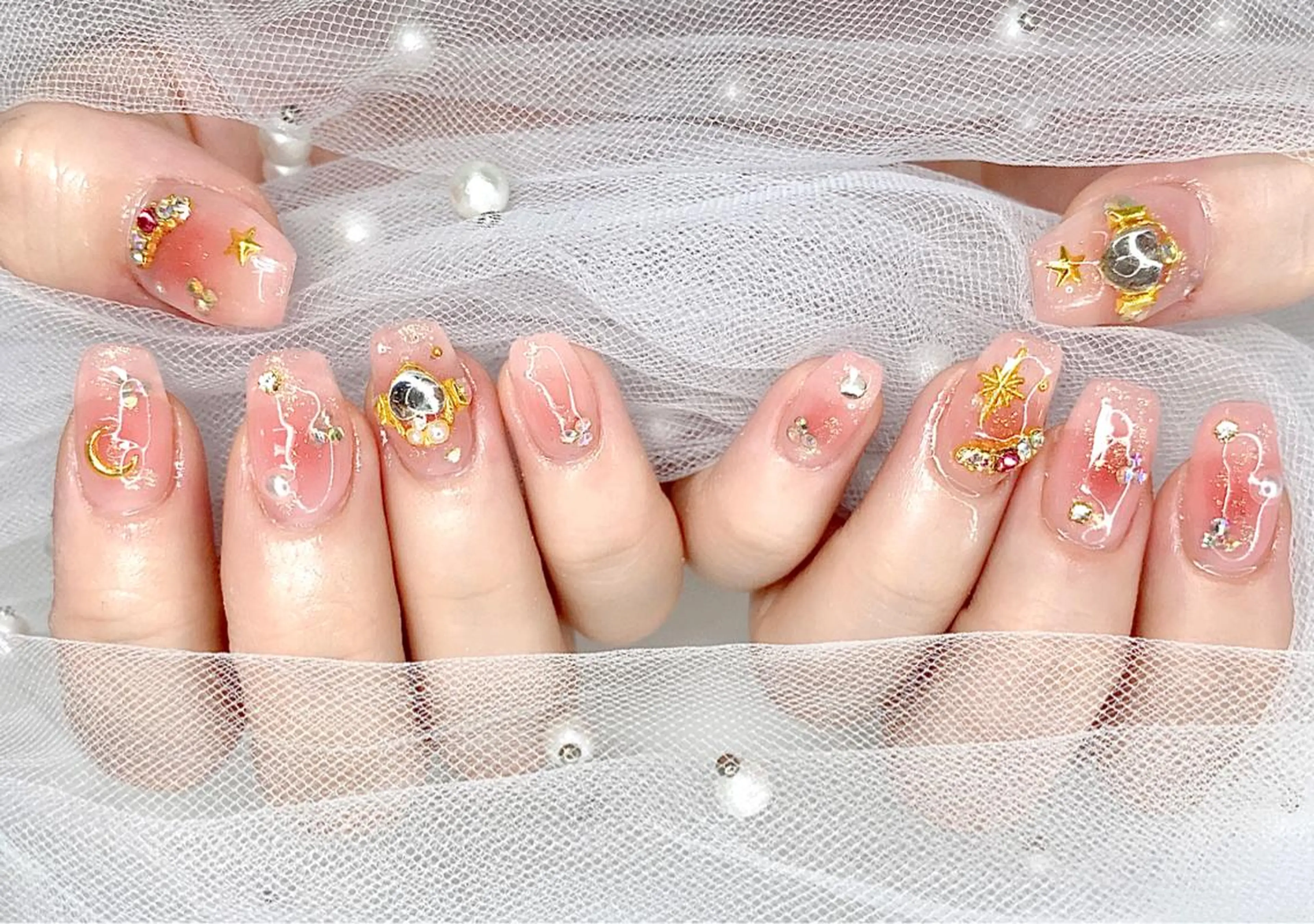 ネイル I-nailロング /ワンホン/キラキラのネイルデザイン