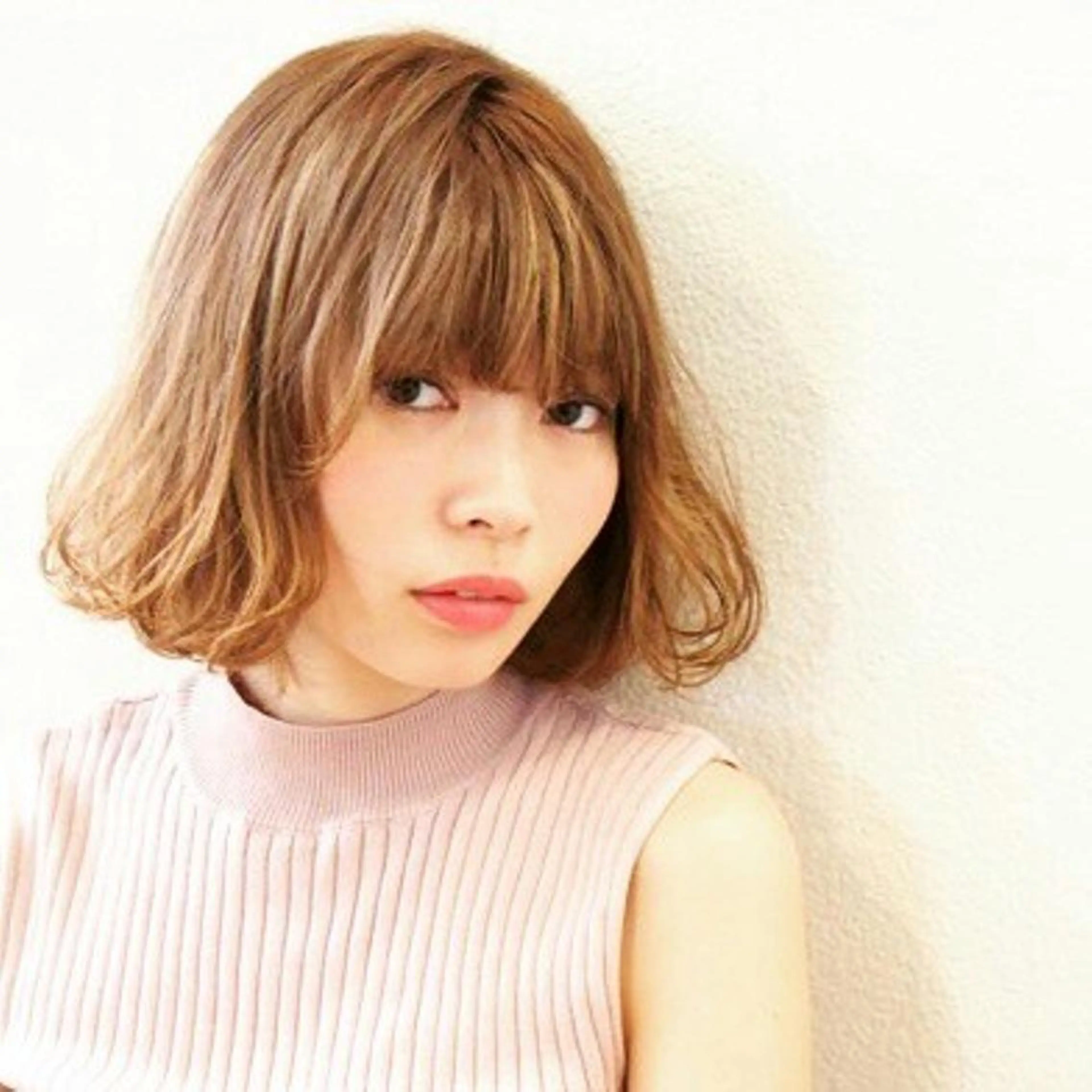 ミディアム ボブ 鎌倉 彩のヘアスタイル