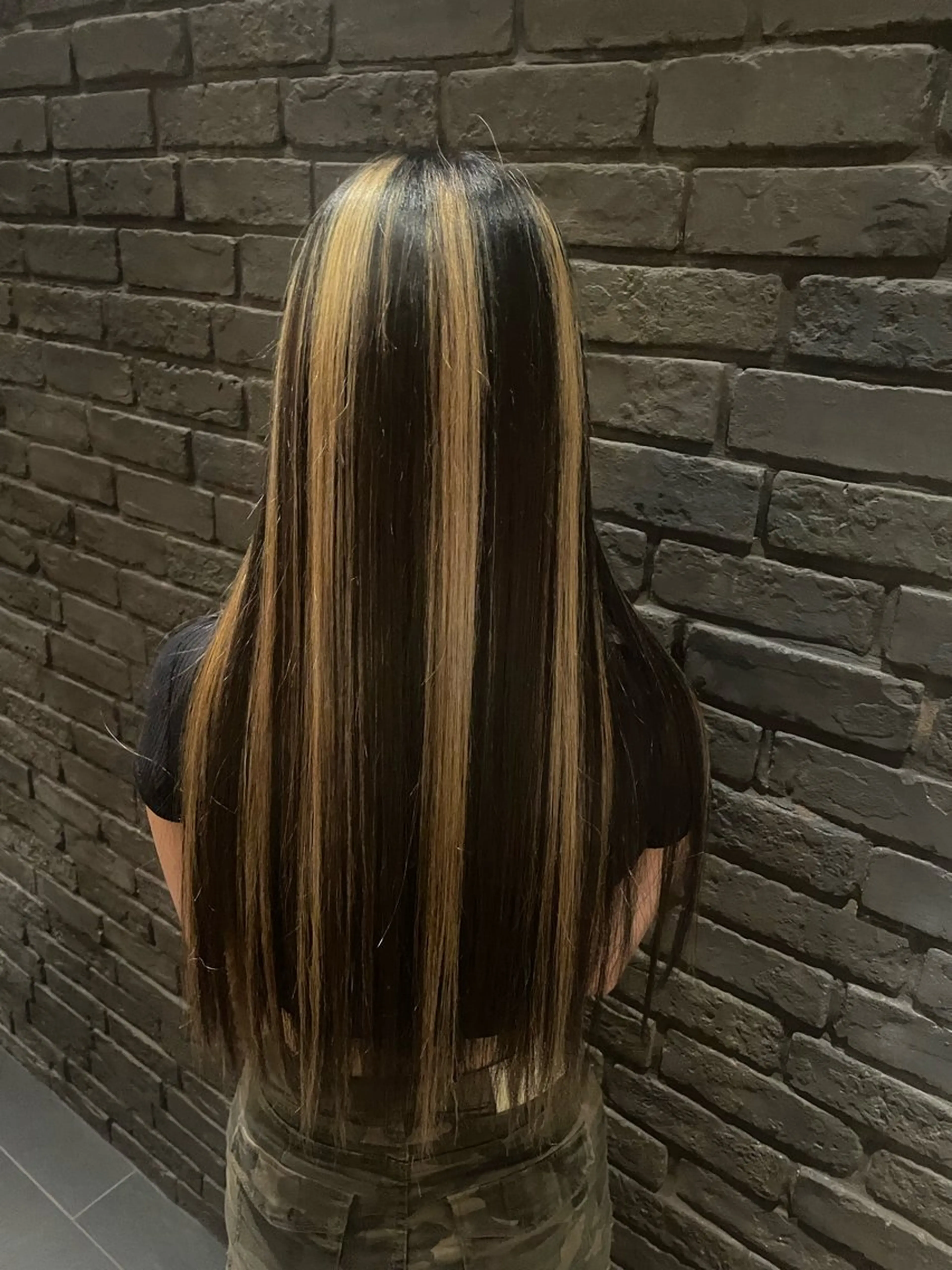 カラー MINX 野村実莉 カット/パーマのヘアスタイル