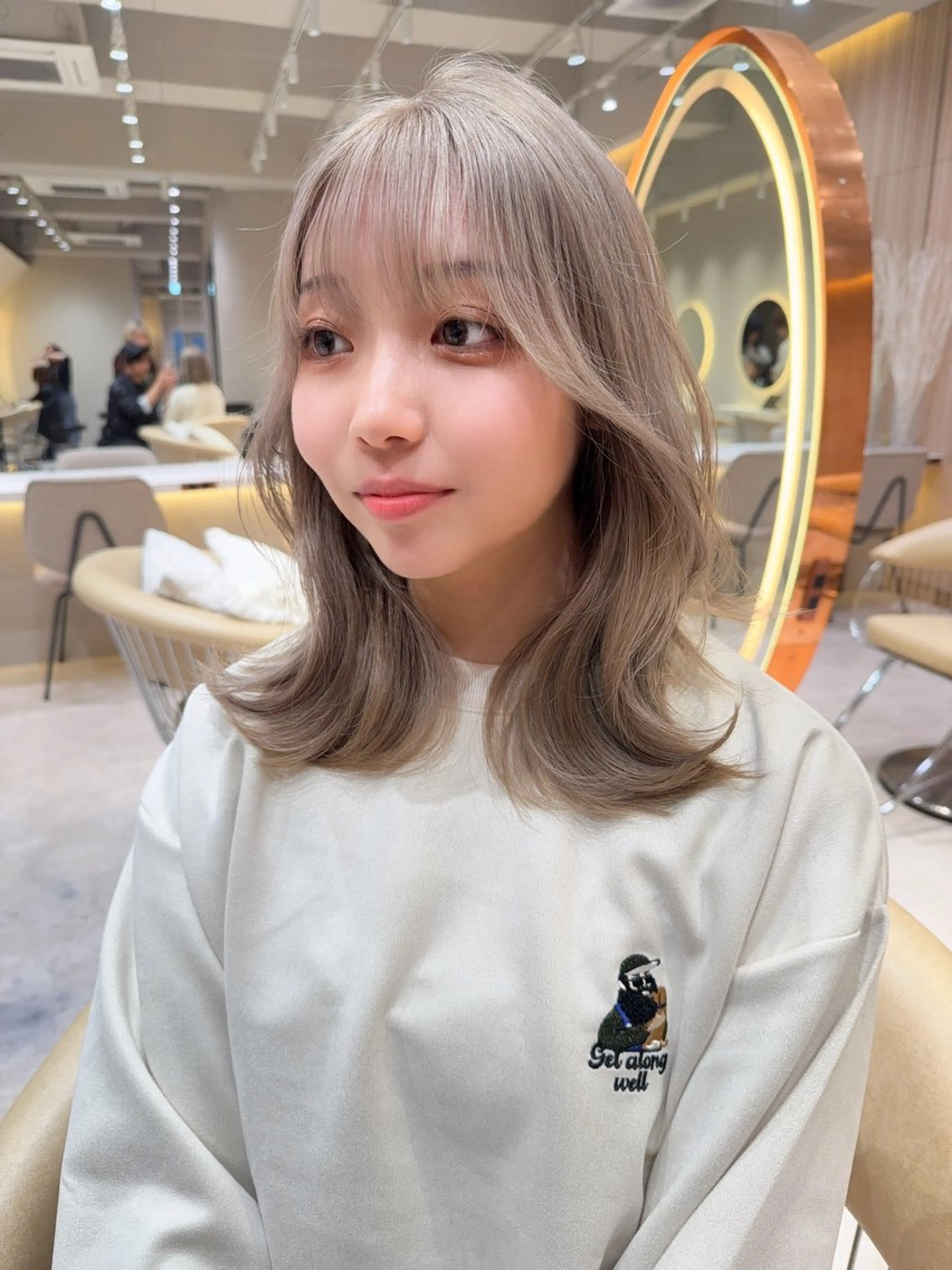 ミディアム カラー カット ヘアカラー トリートメント 縮毛矯正✨🫧 レイヤー川村利幸のヘアスタイル