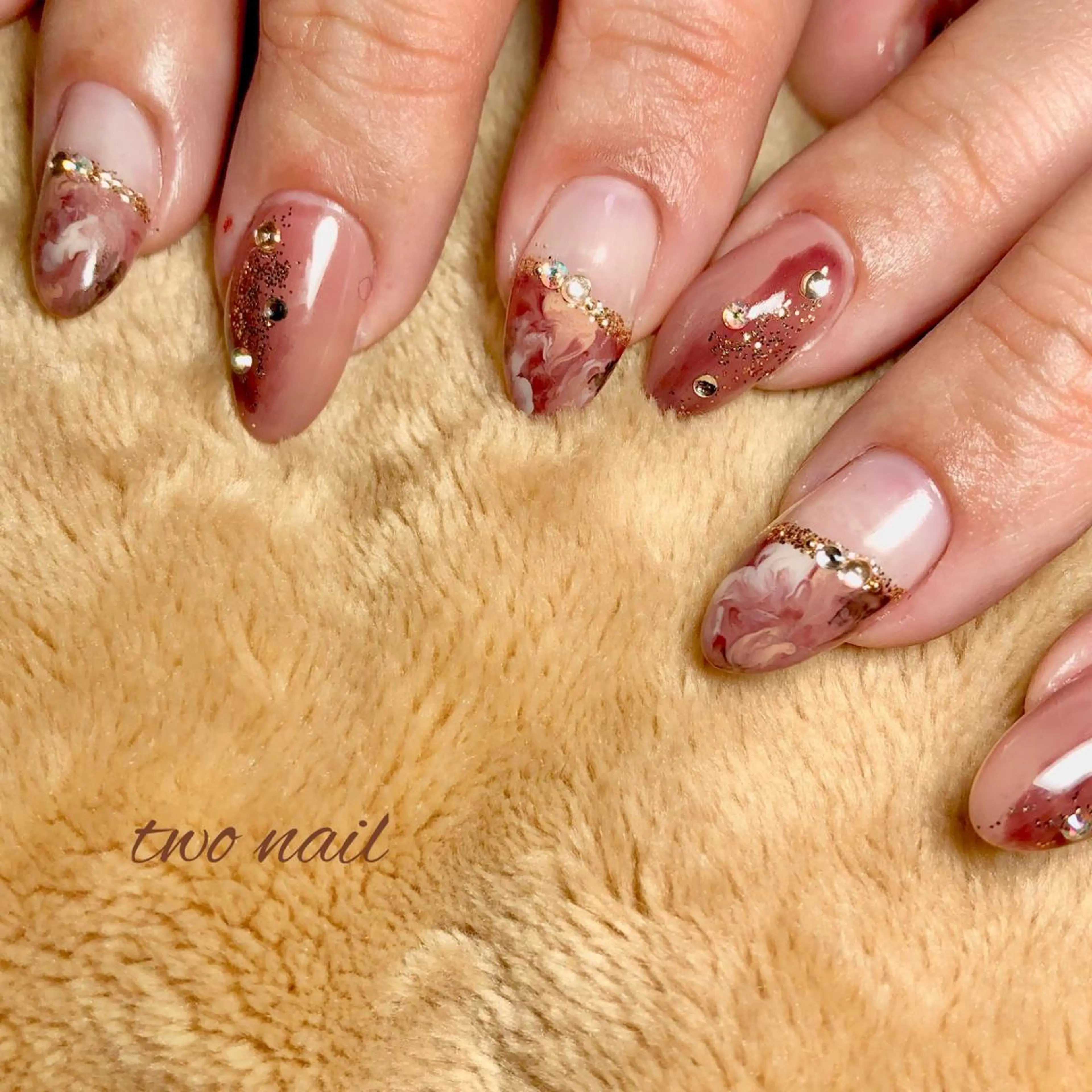 ネイル アートネイル ブラウン フットネイル ハート ニュアンスネイル two nailのネイルデザイン