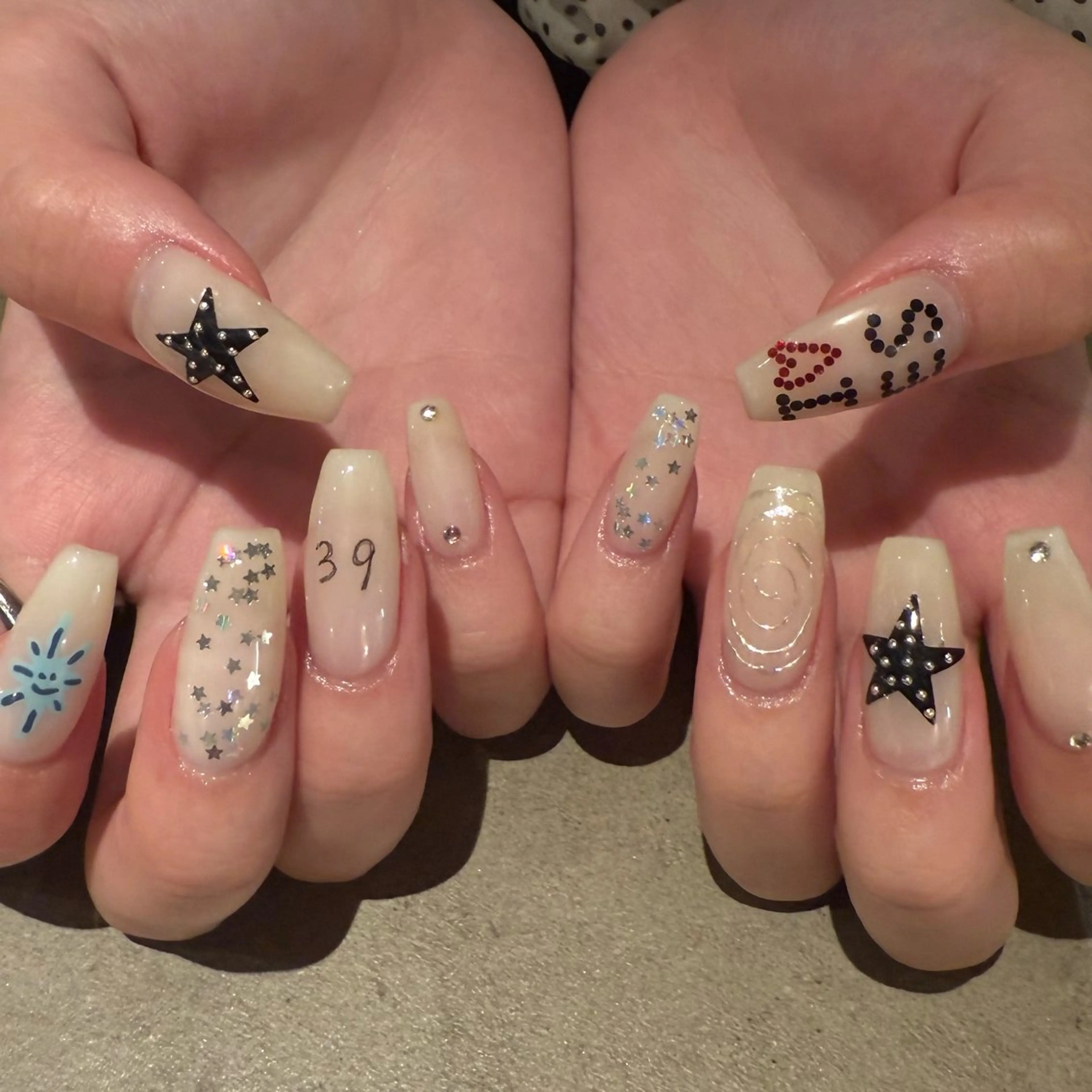 ネイル ハンドネイル 長谷川 亜美のネイルデザイン