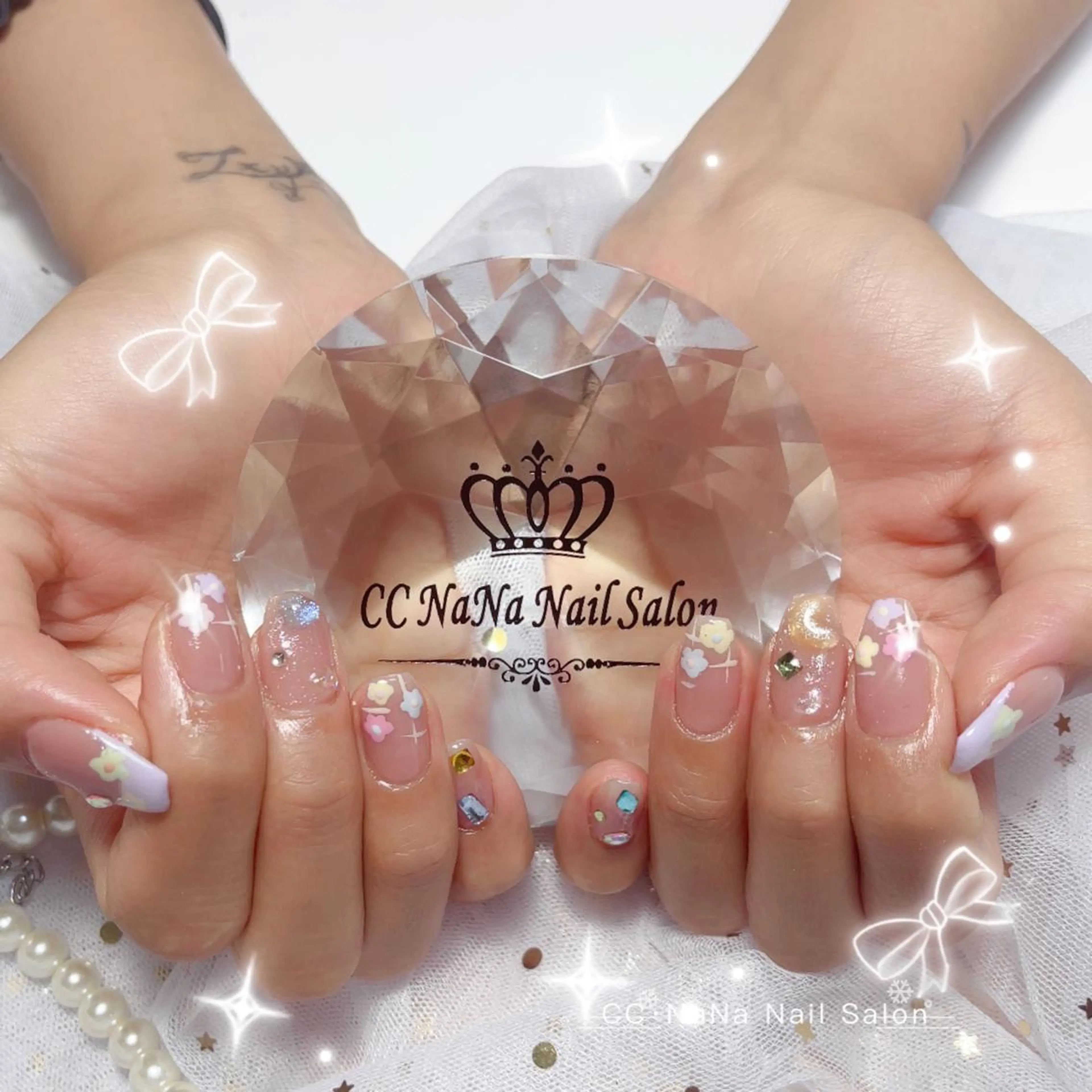 ネイル チークネイル フラッシュネイル ジェルネイル ハート キラキラネイル ハンドネイル 💎CC・NaNa 韓国風ネイル🌙Cのネイルデザイン