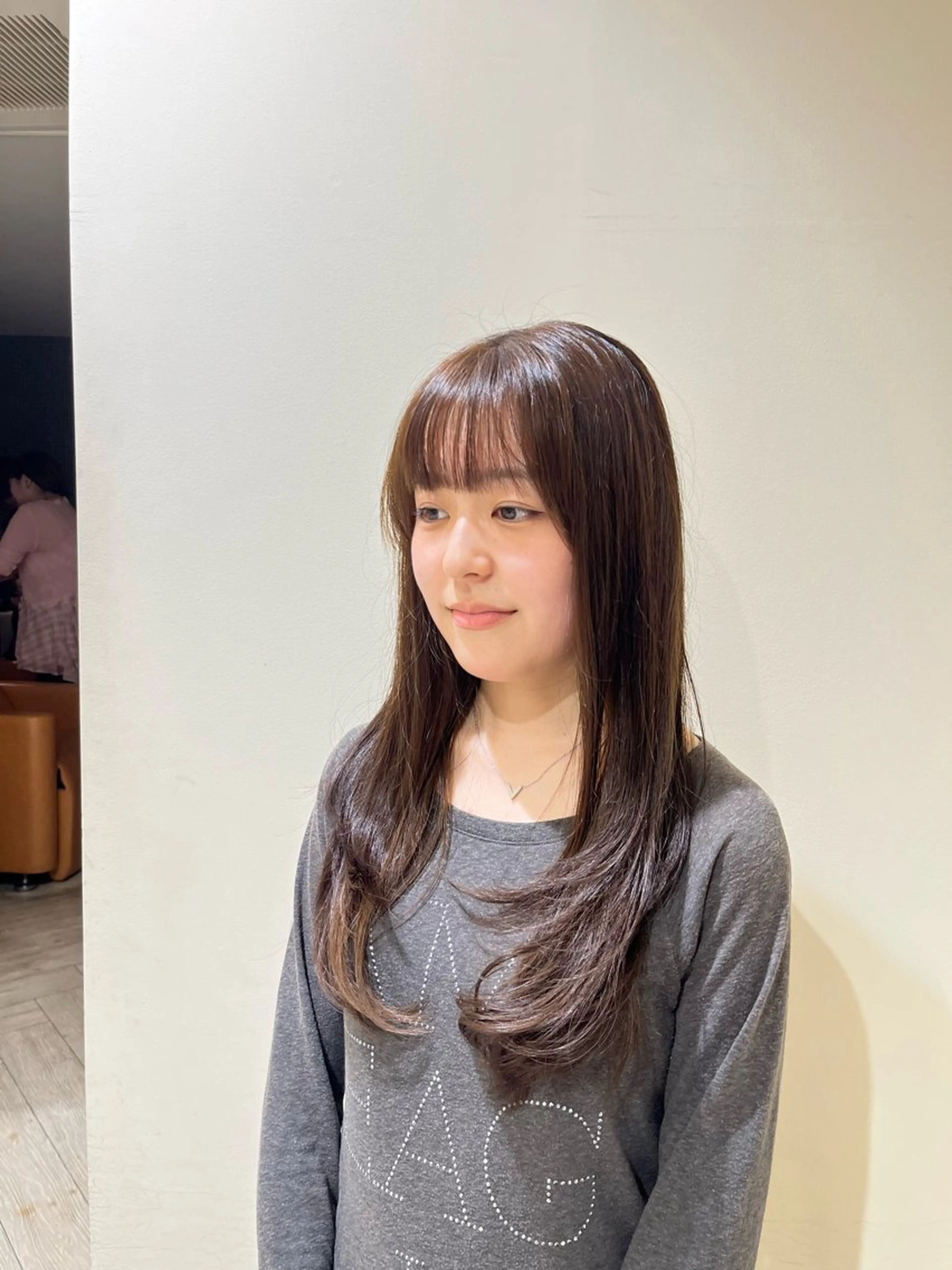 セミロング カラー 透明感カラー 山口 陸のヘアスタイル