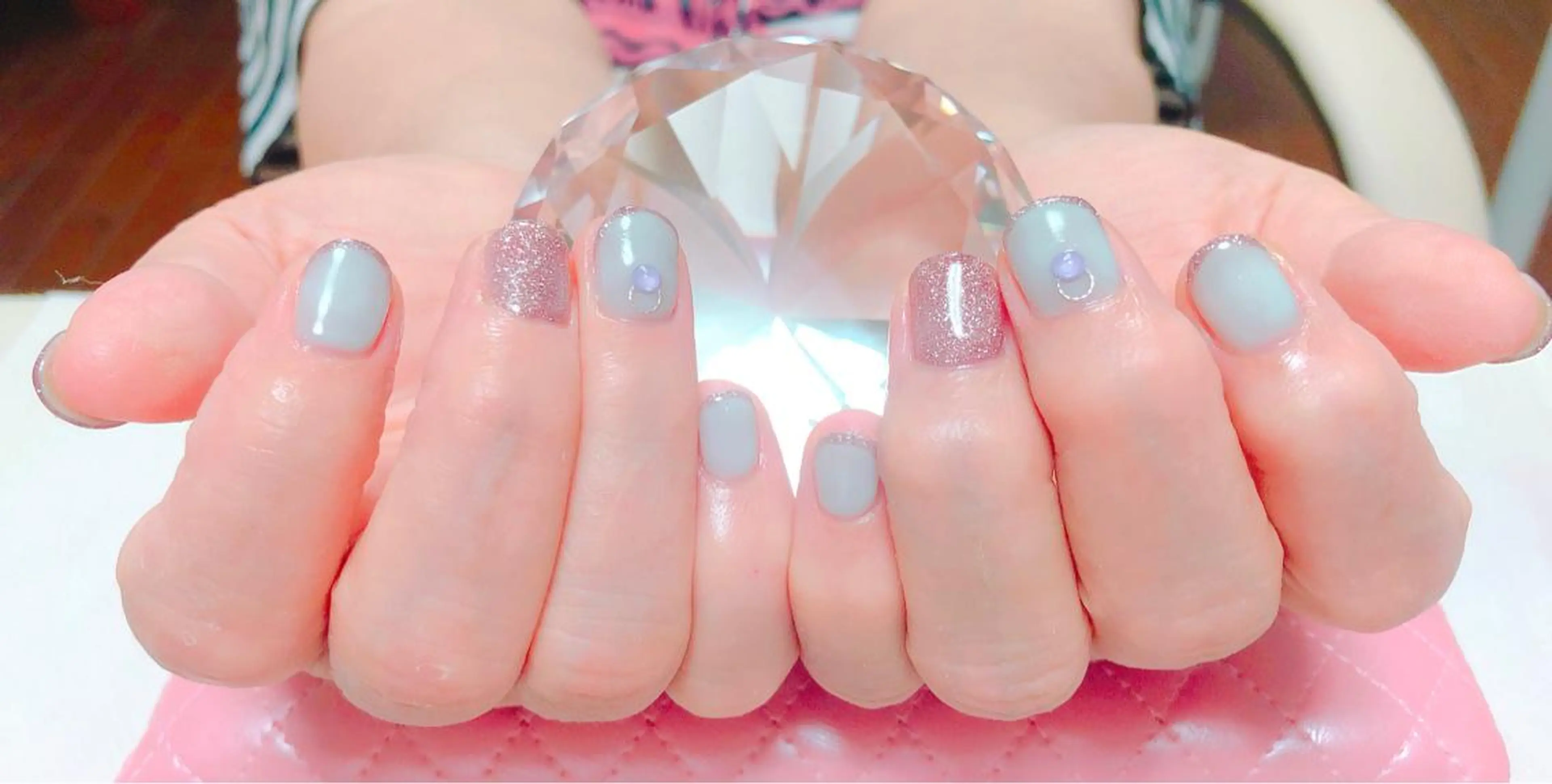 ネイル ラメ(グリッター) CROWN プライベートサロンのネイルデザイン