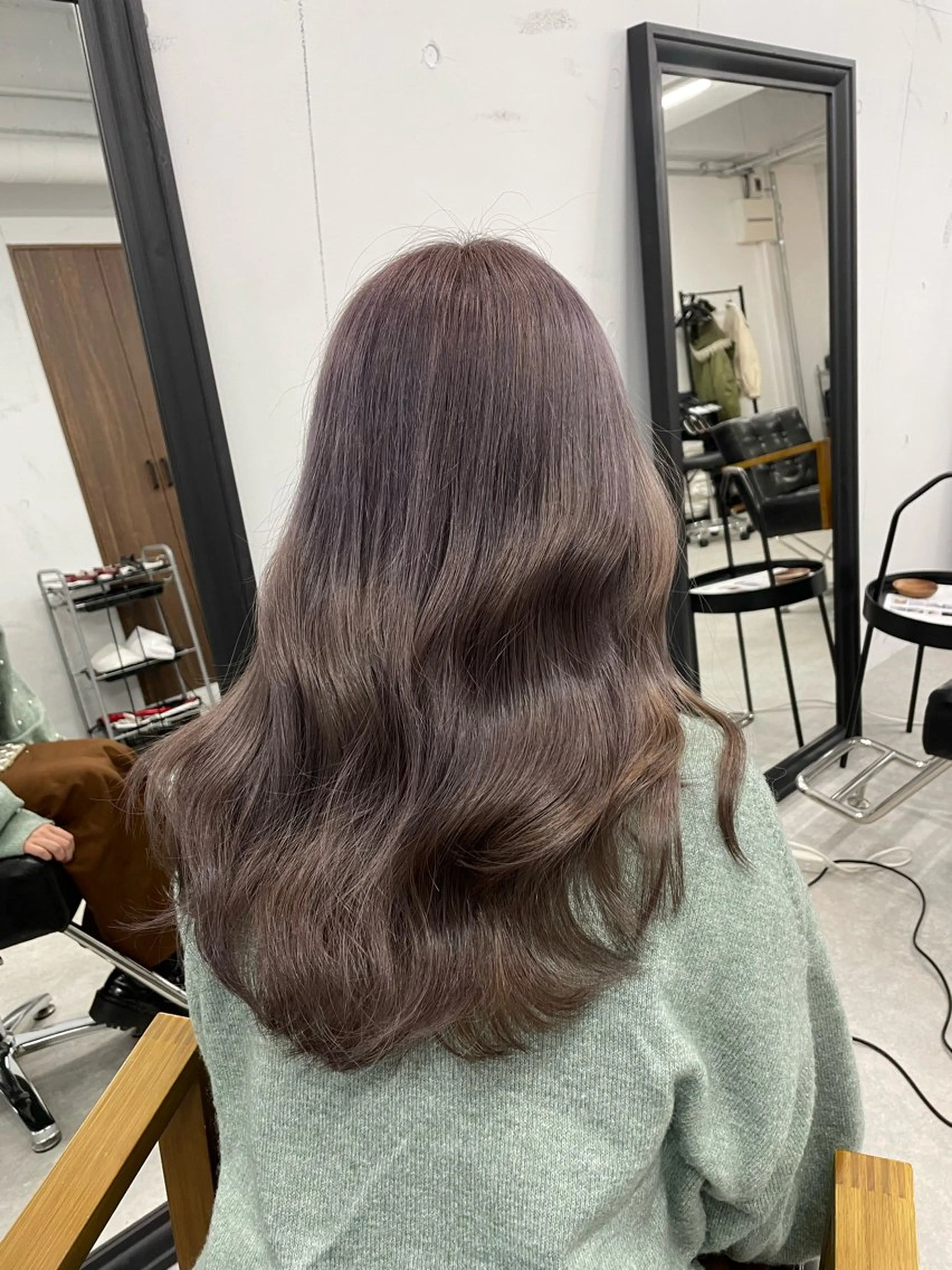 セミロング カラー セミロングパーマ ブリーチ ヘアカラー トリートメント darts所属・マツダ レンのヘアスタイル