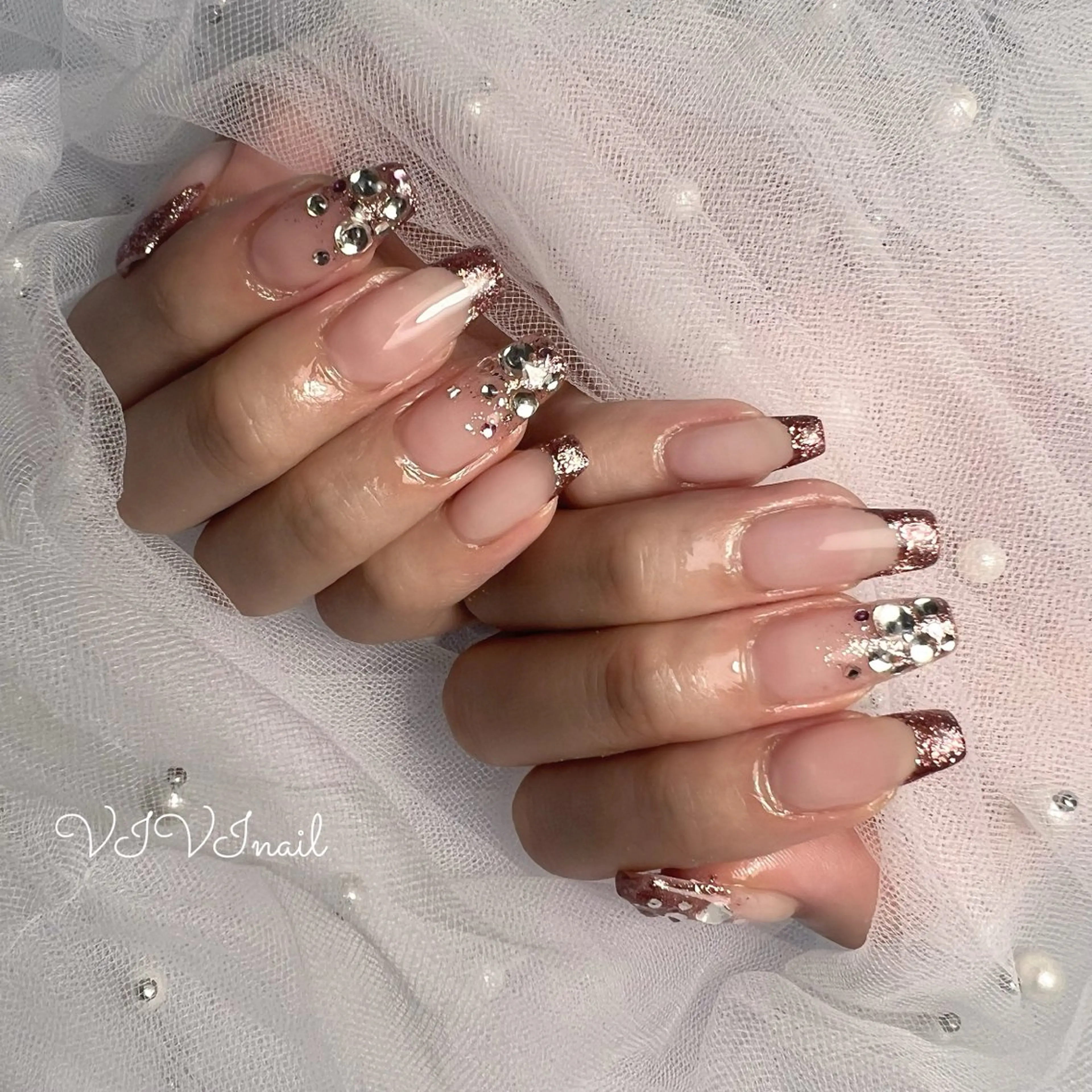 ネイル フレンチネイル ラメ(グリッター) ピンク ハンドネイル vivi nailのネイルデザイン