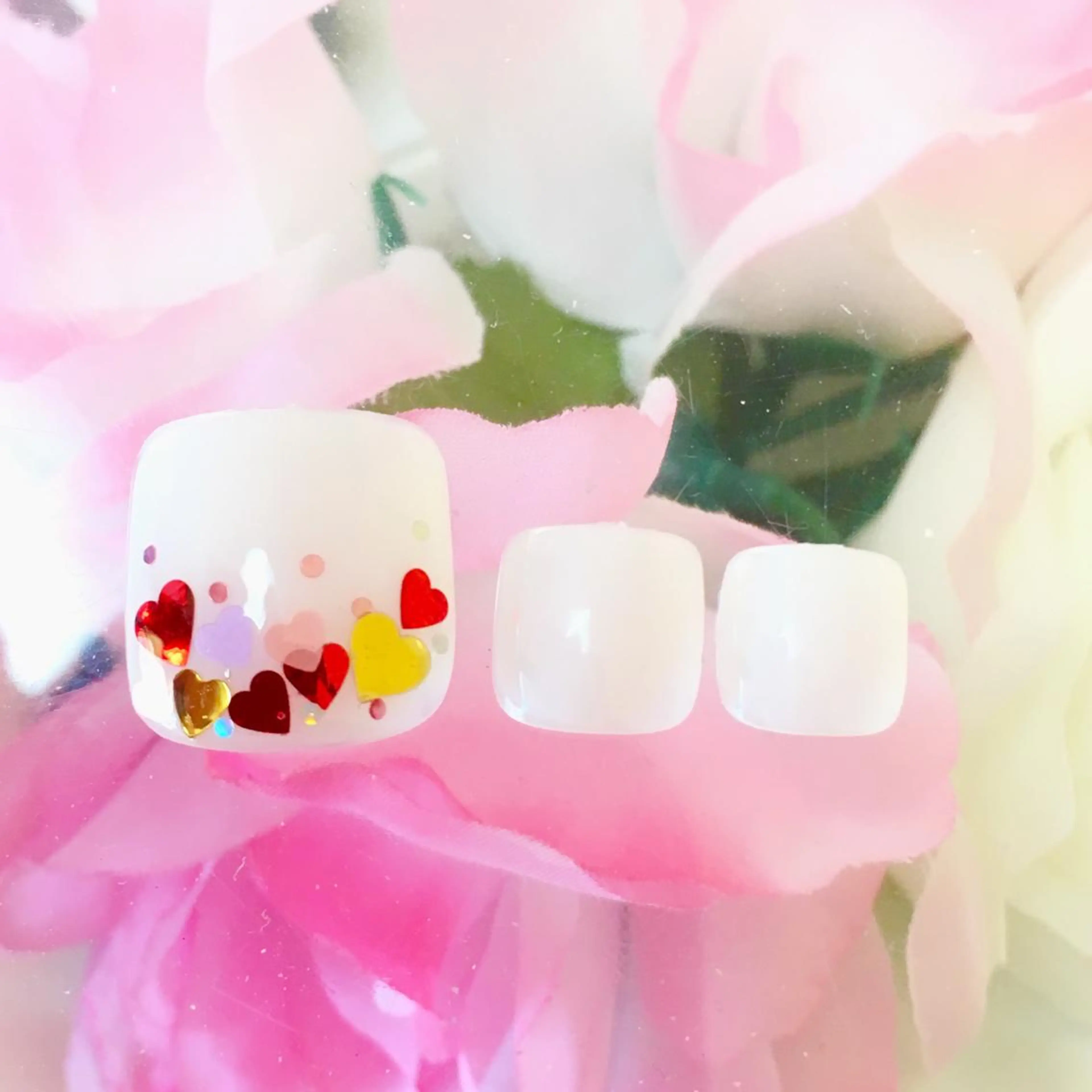 ネイル フットネイル ジェルネイル ミラーネイル パラジェル バレンタイン フットネイル clover nailのネイルデザイン