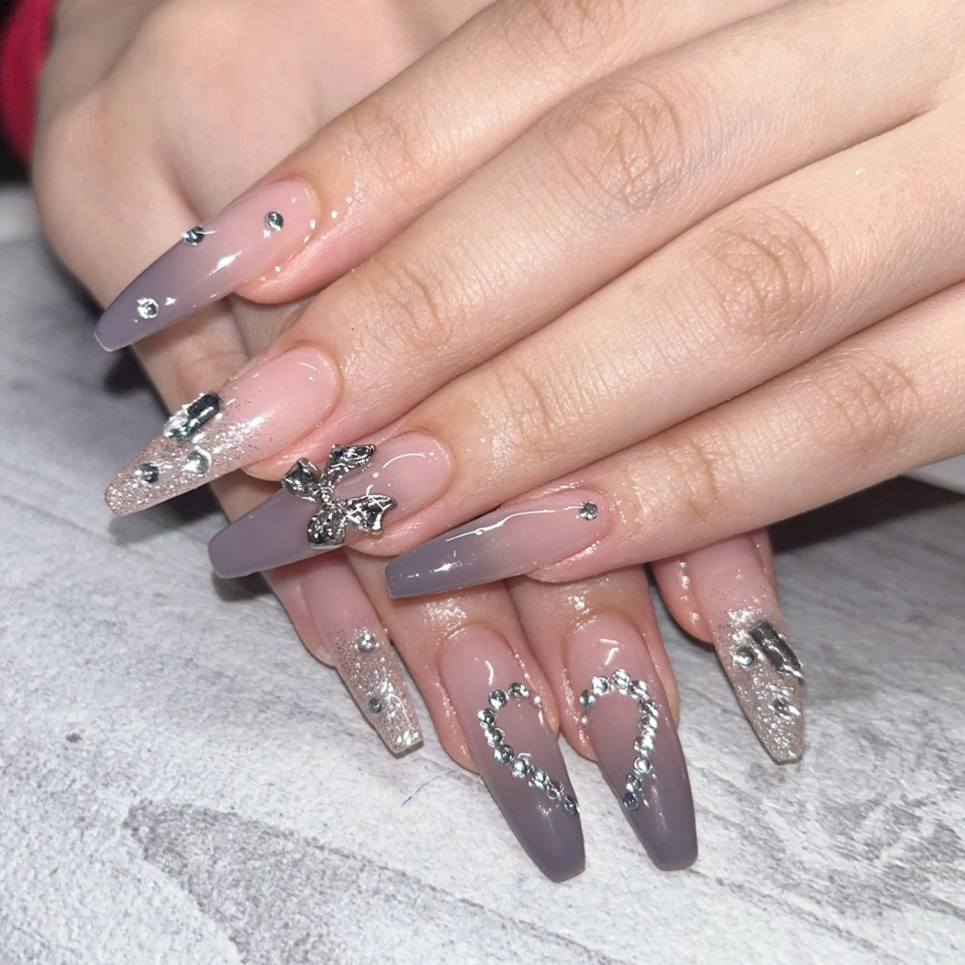 ネイル ロングネイル 持ち込み ワンカラーネイル ハンドネイル Megu 【 cutill 】のネイルデザイン