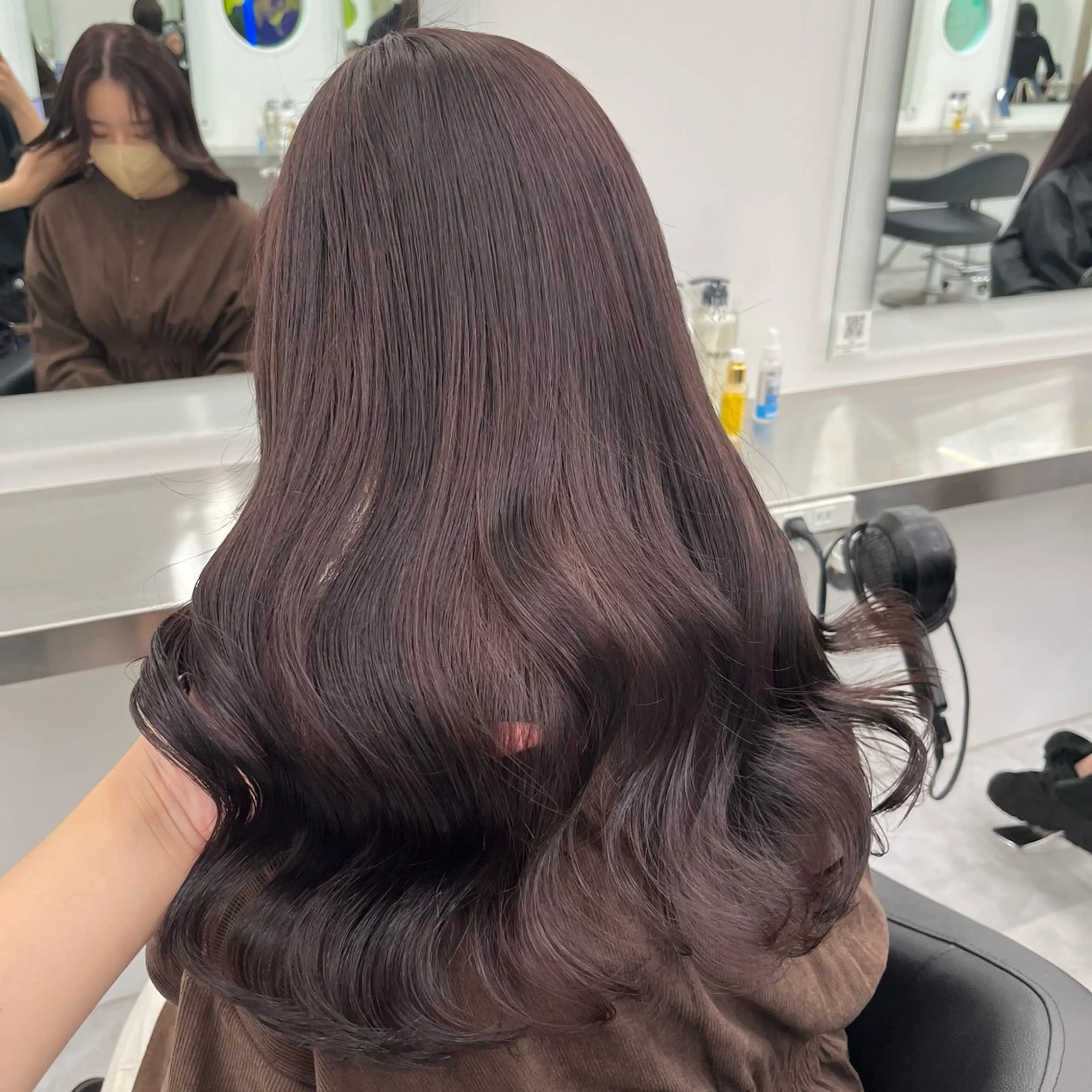 ロング ヘアカラー トリートメント ヘッドスパ ヘアセット 💗韓国暖色ヘア NO.1💗🪽のヘアスタイル